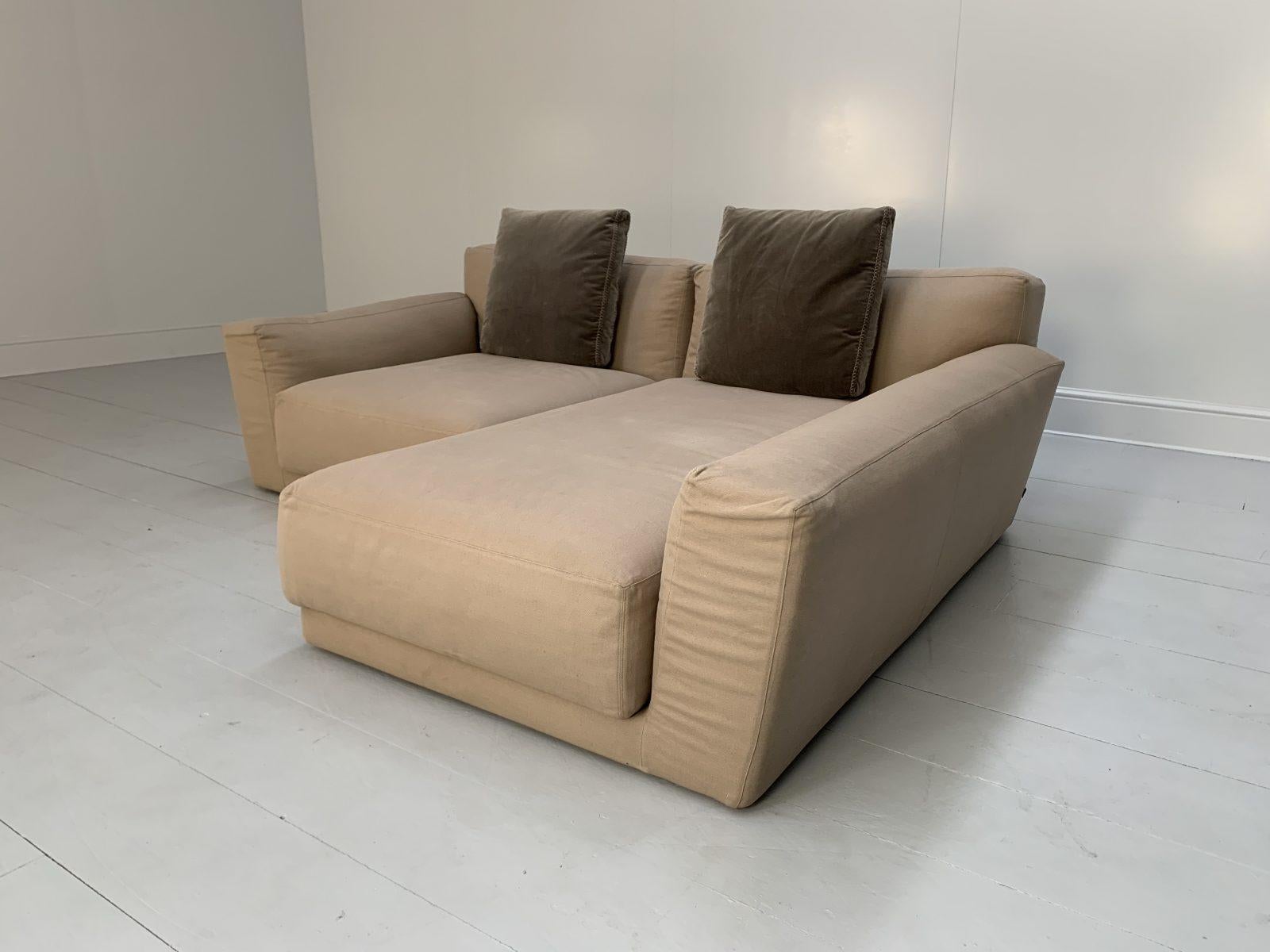 B&B Italia “Luis” 3-Seat Compact L-Shape Sofa – In “Ellade” Linen In Good Condition For Sale In Barrowford, GB