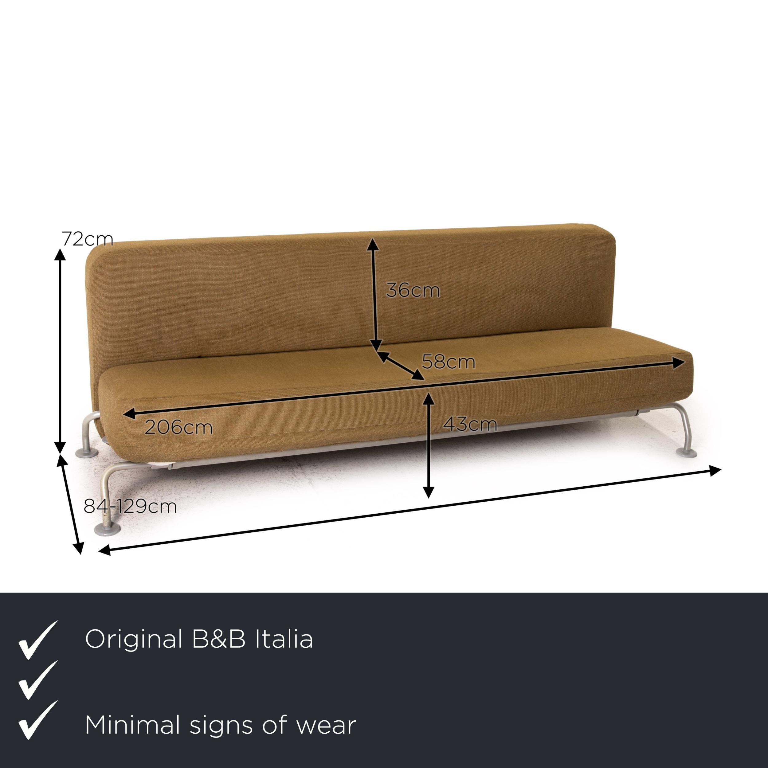 We present to you a B&B Italia Lunar fabric sofa bed olive green three-seater function sleeping.
 

 Product measurements in centimeters:
 

Depth: 84
Width: 221
Height: 72
Seat height: 43
Seat depth: 58
Seat width: 206
Back height: