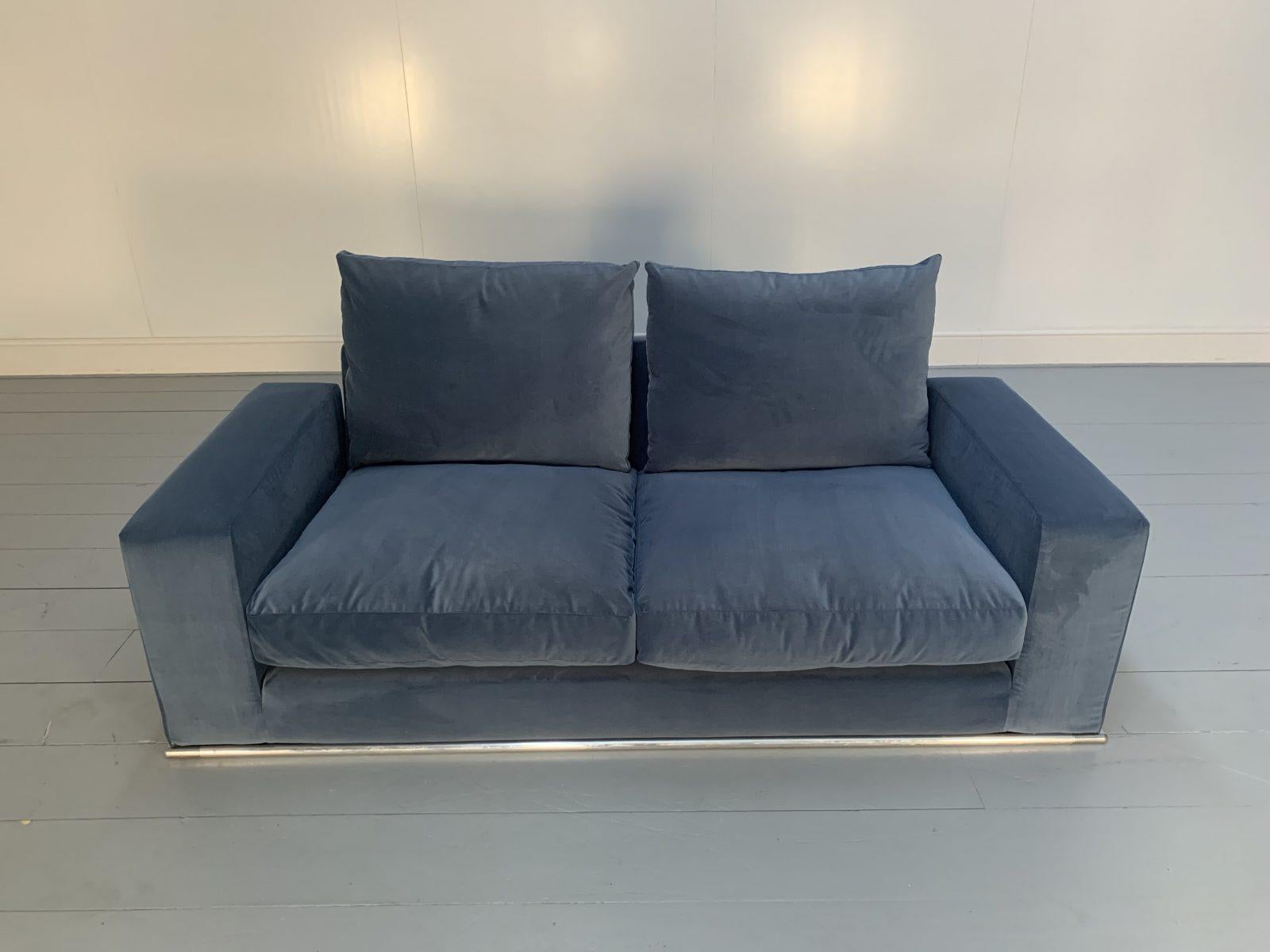 B&B Italia “Marcel” 2.5-Seat Sofa in Blue Velvet In Good Condition For Sale In Barrowford, GB
