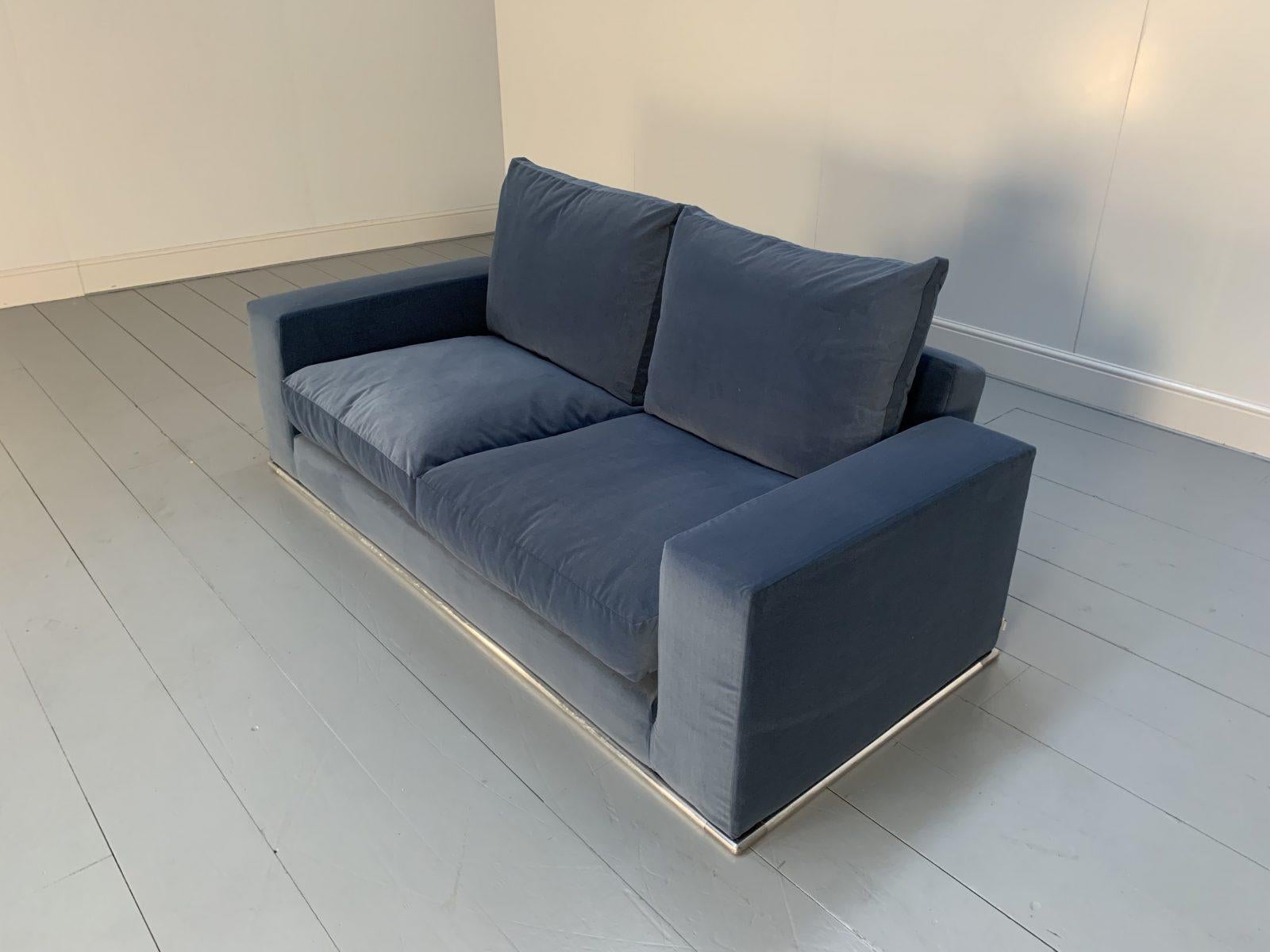 B&B Italia “Marcel” 2.5-Seat Sofa in Blue Velvet For Sale 4
