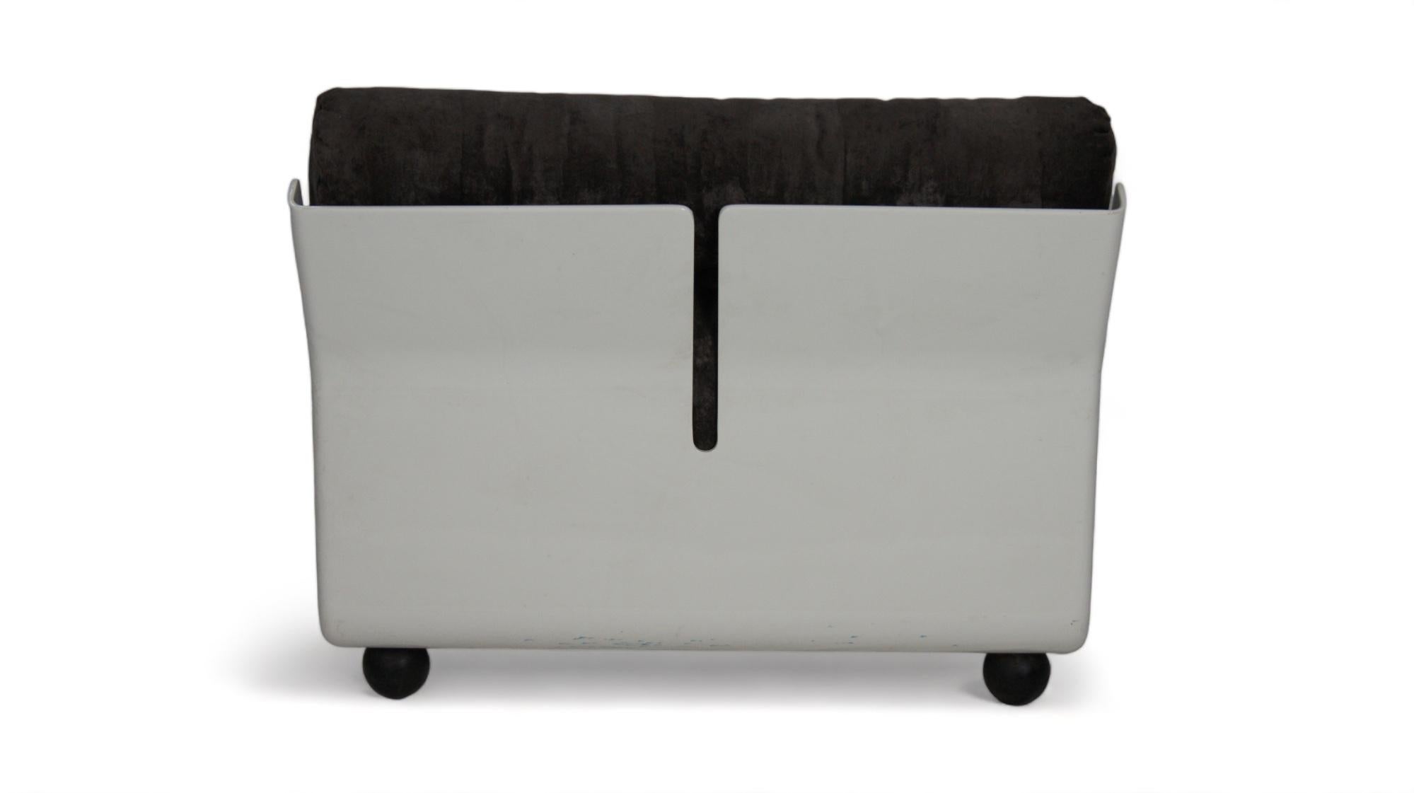 B&B Italia Mario Bellini Amanta Italian design modular sofa in dark fabric For Sale 2