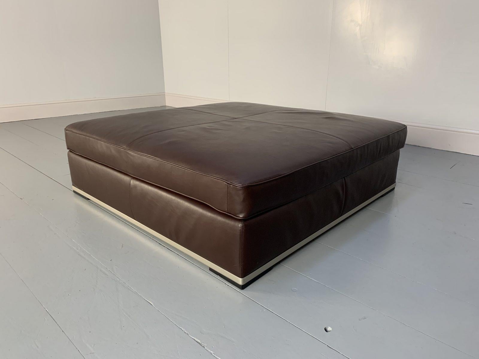 Contemporary B&B Italia “Maxalto Apta” Footstool Sofa Table in Dark Brown “Gamma” Leather For Sale