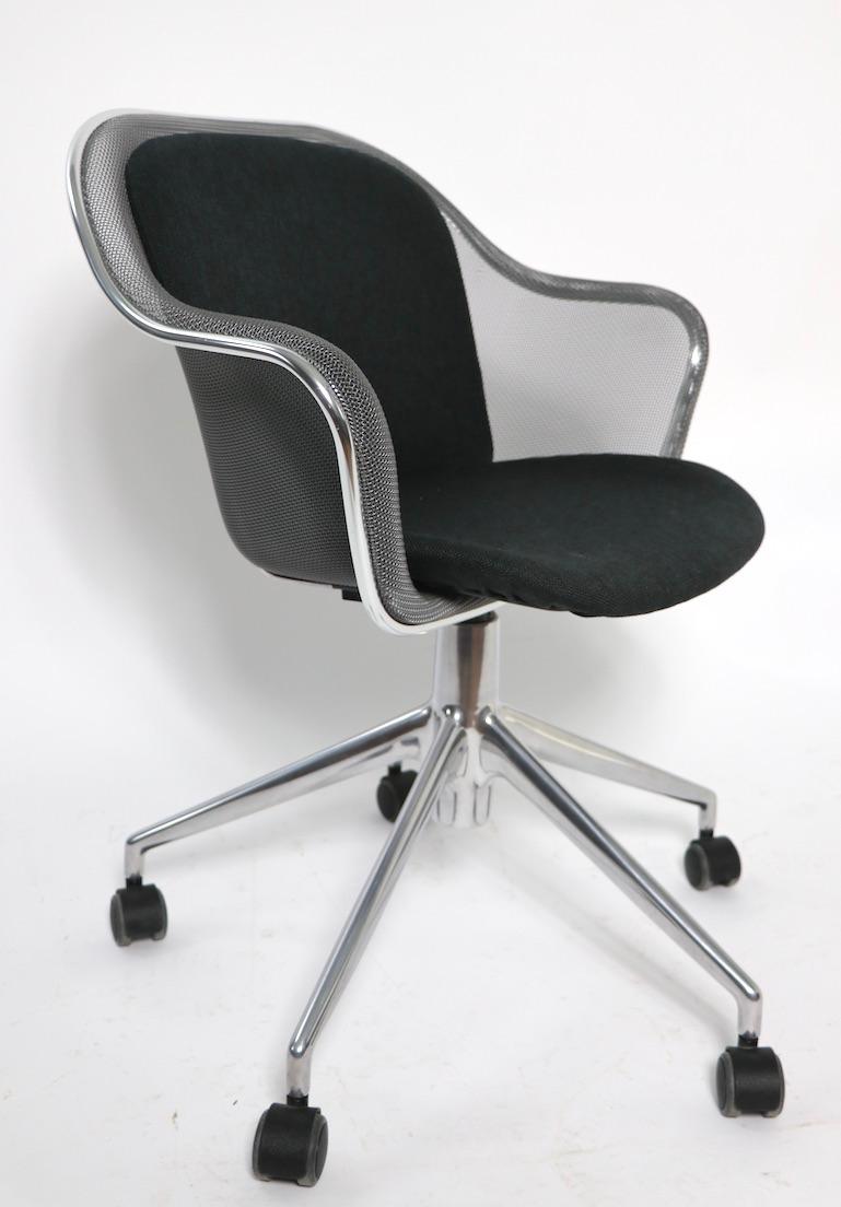 Post-Modern B&B Italia Maxalto Swivel Desk Chair by Antonio Citterio