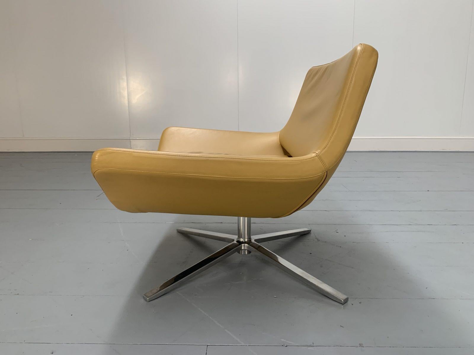 B&B Italia “Metropolitan ME84” Armchair In Tan “Gamma” Leather 4 Available In Good Condition For Sale In Barrowford, GB