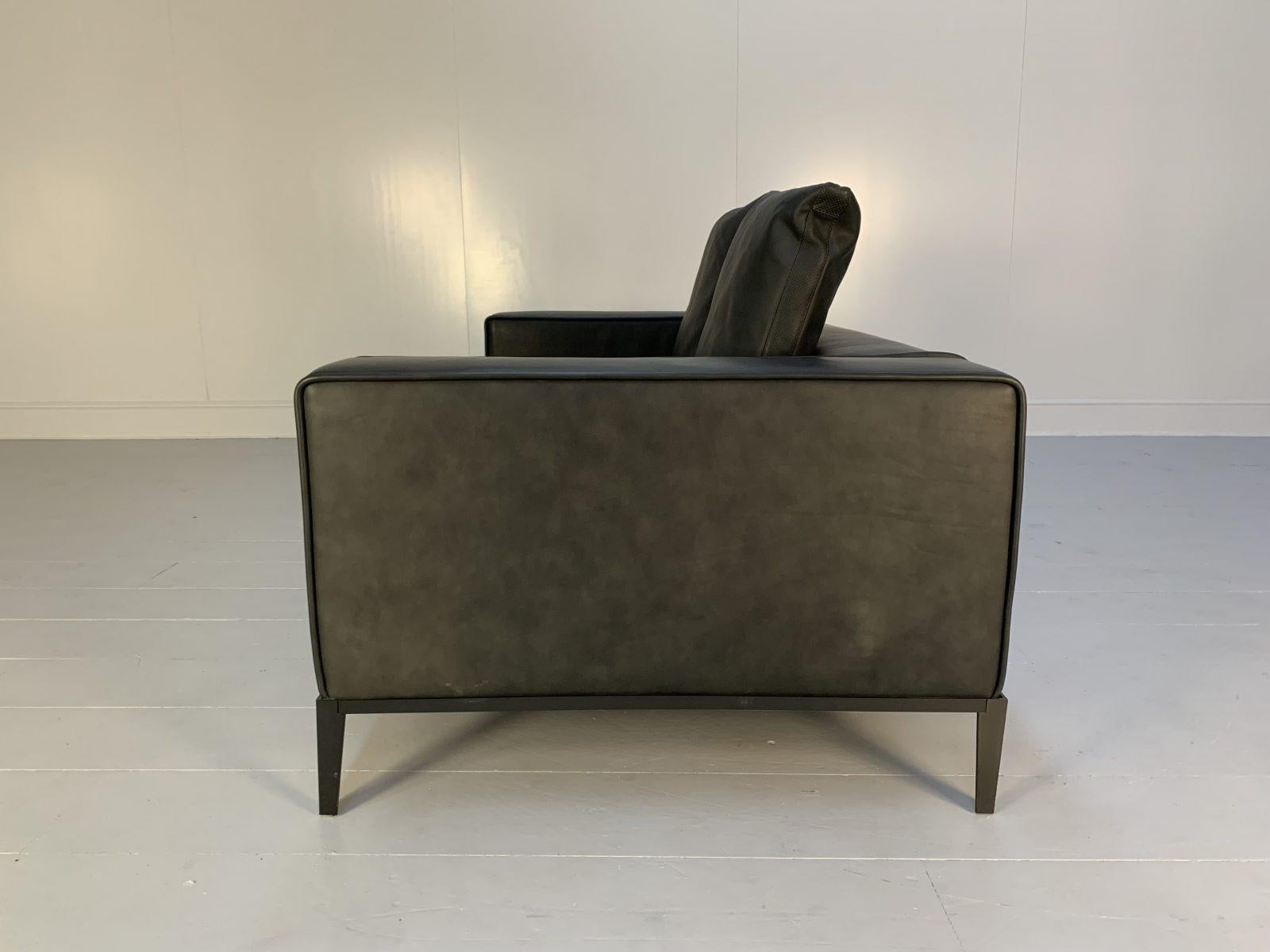 B&B Italia “Simplex ” 2.5-Seat Sofa – In Charcoal “Gamma” Leather For Sale 6