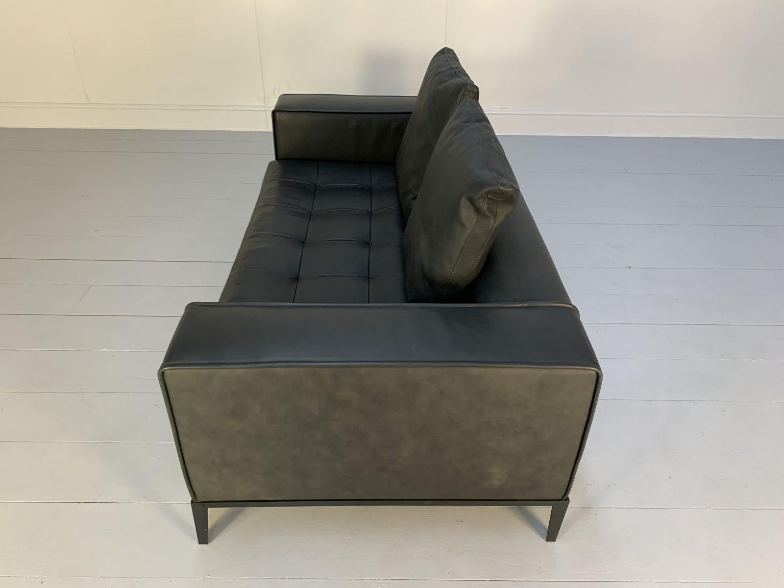 B&B Italia “Simplex ” 2.5-Seat Sofa – In Charcoal “Gamma” Leather For Sale 8