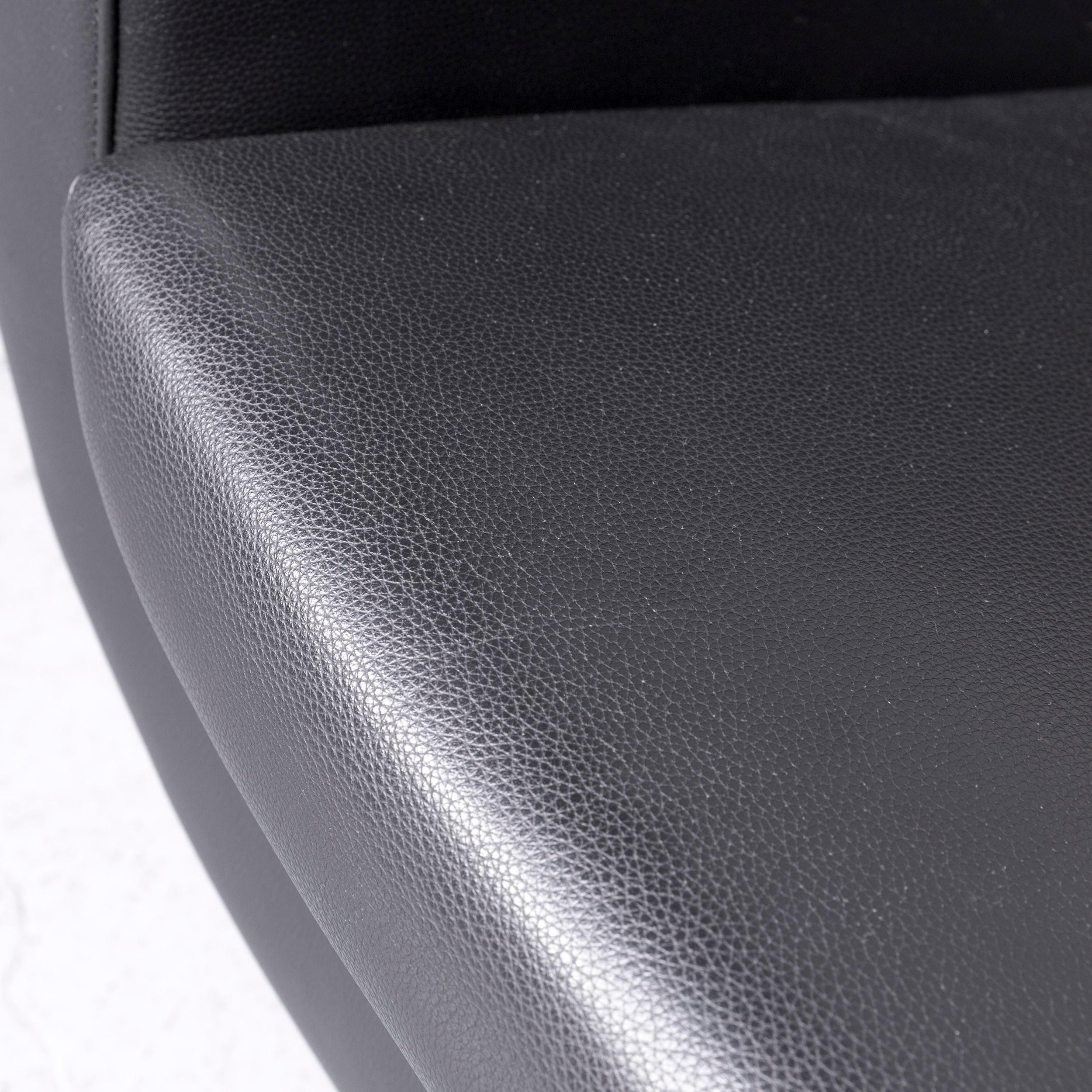B&B Italia Tulip Designer Leather Armchair Set Black Chair  In Good Condition In Cologne, DE