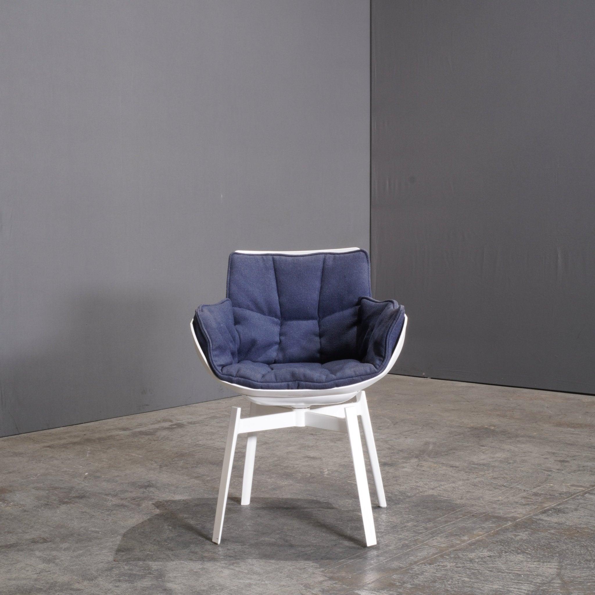 Modern B&B Italia White Swivel Husk Chair by Patricia Urquiola For Sale