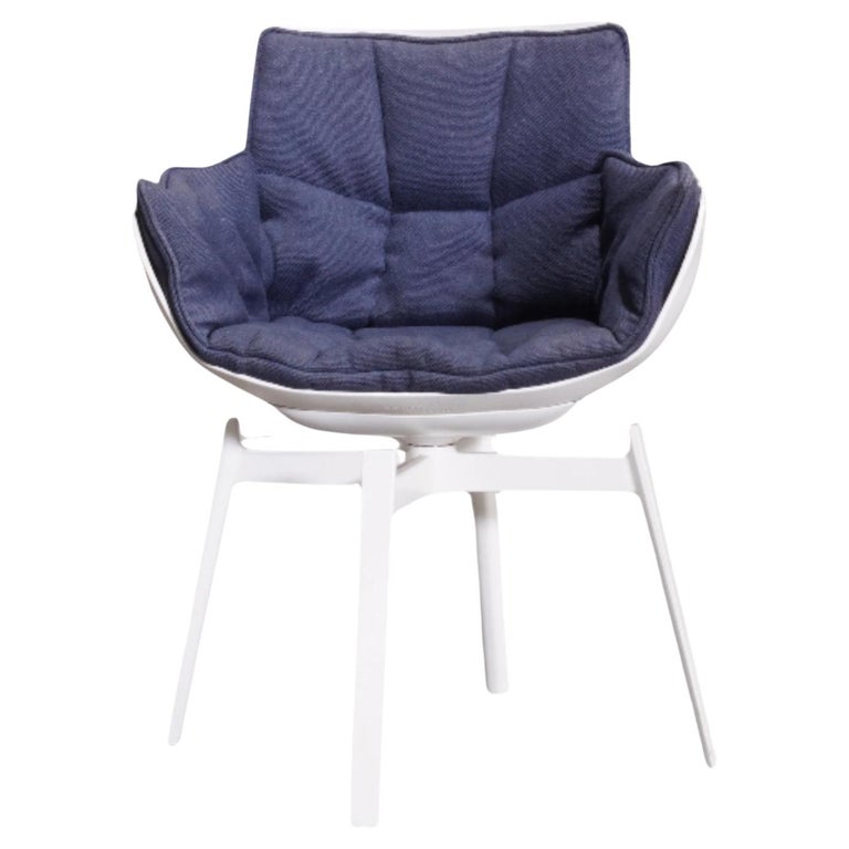 B&B Italia Sedia girevole Husk bianca di Patricia Urquiola in - Main Image