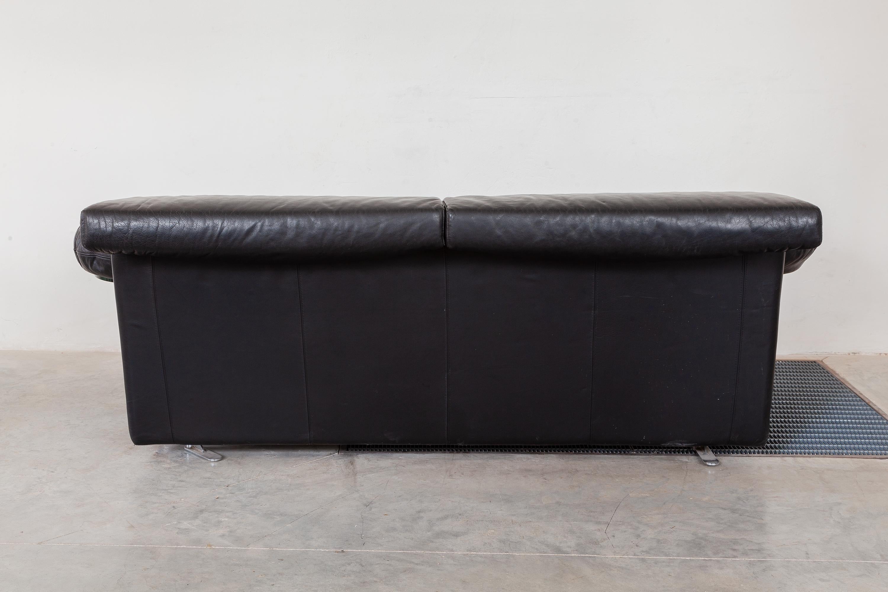 italien B&B Italy Black Leather 1980 Sofa Designed by Paolo Piva 