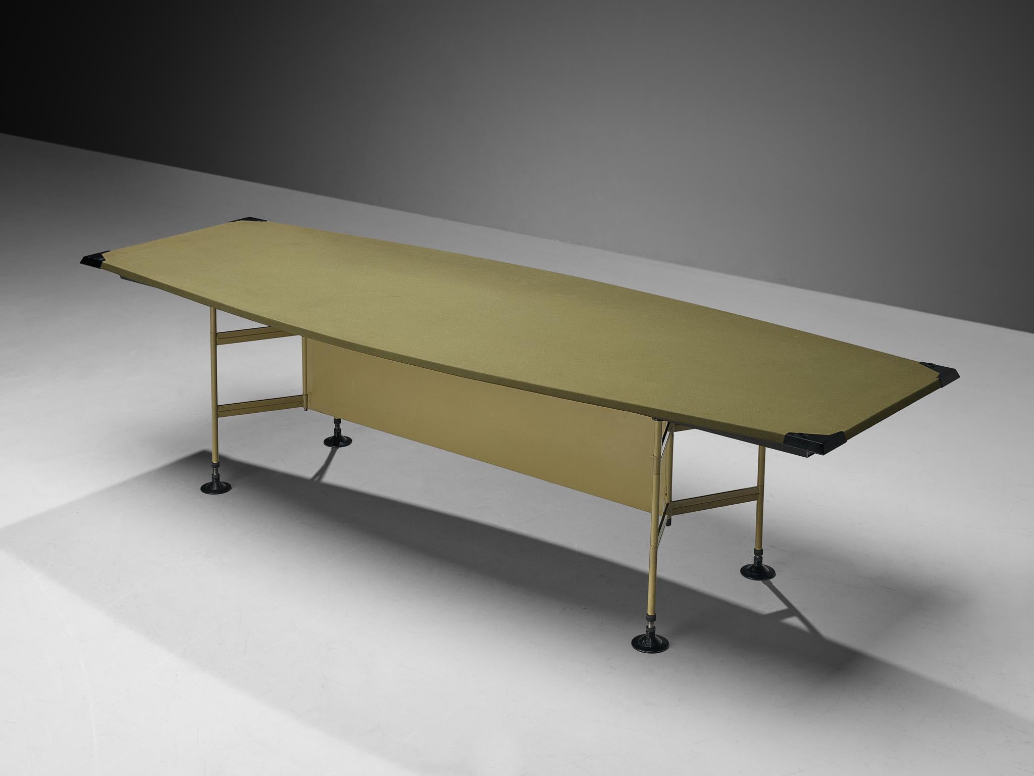 Studio BBPR for Olivetti, conference table, metal, plastic, felt, Italy, 1960s

A large dining or work table designed by Studio BBPR for Olivetti. The table is part of the 'Spazio' series, a line the studio designed for the manufacturer Olivetti.