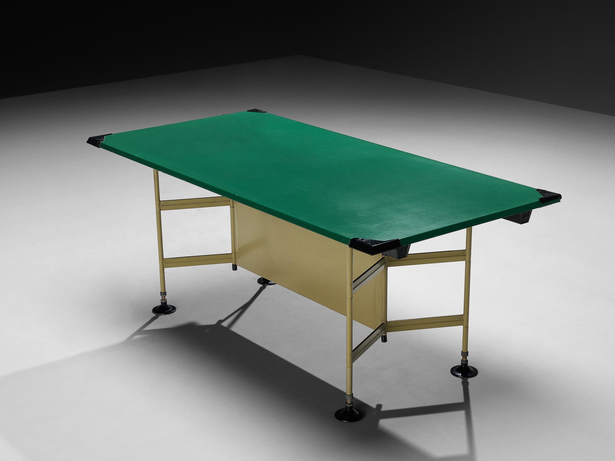 BBPR pour Olivetti 'Spazio' Grande table de salle à manger ou de travail en acier en vente 1