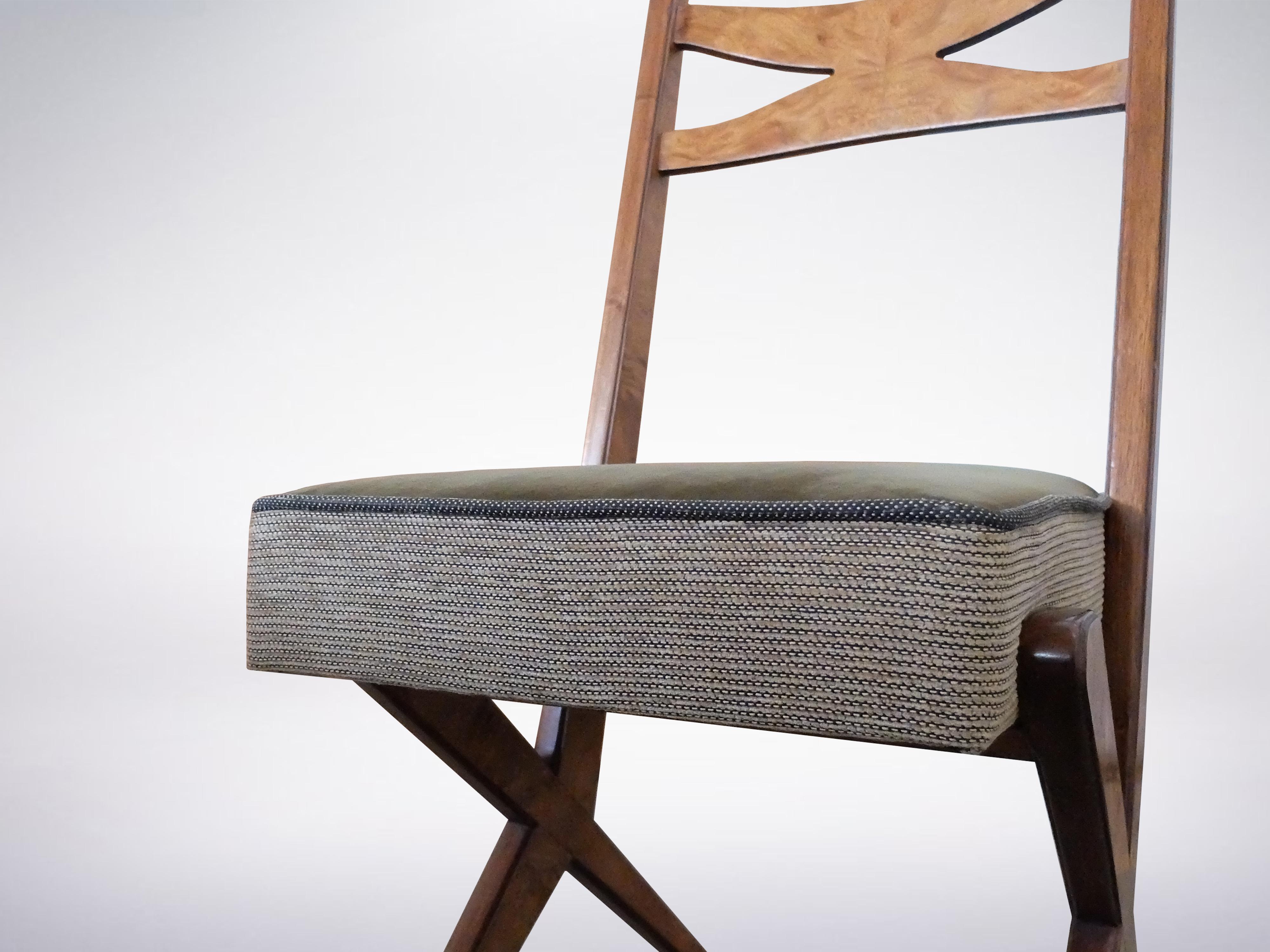 Travail du bois BBPR, ensemble rare de 3 chaises italiennes modernes du milieu du siècle en bois et velours, 1948 en vente