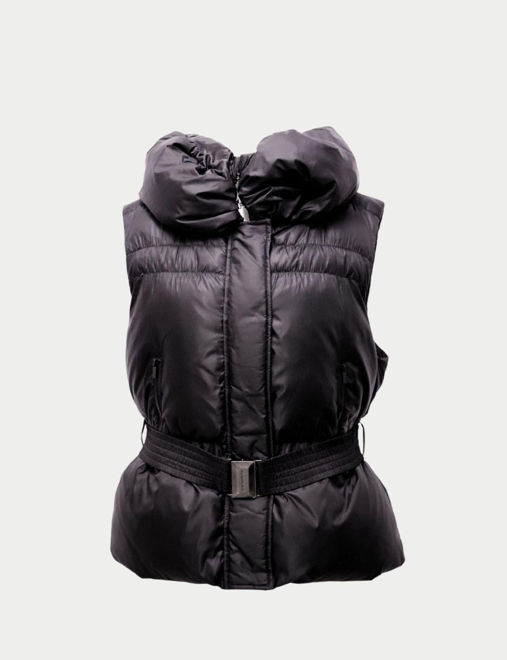 BCBG Max Azria Gilet bouffant noir avec ceinture et col montant - L Bon état - En vente à Amman, JO