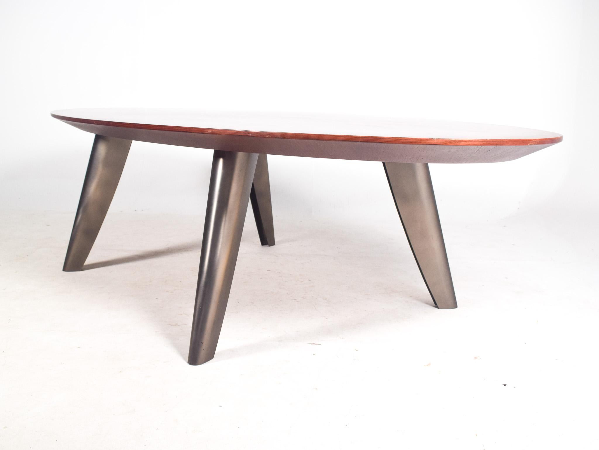 Moderne Table ovale BD 12 de Laura Meroni pour Bartoli Design en vente