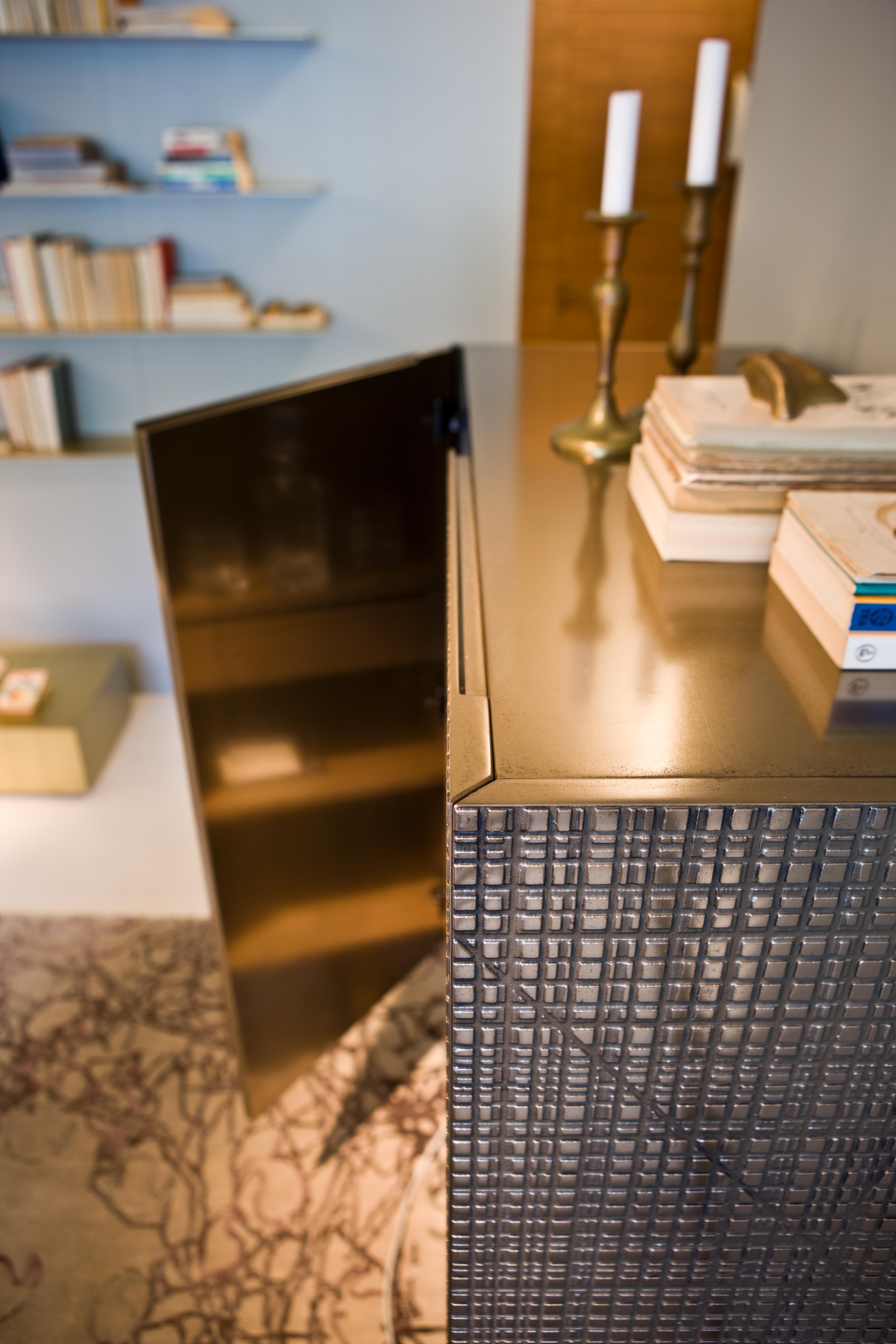 Italian BD 95 Sideboard by Laurameroni For Sale
