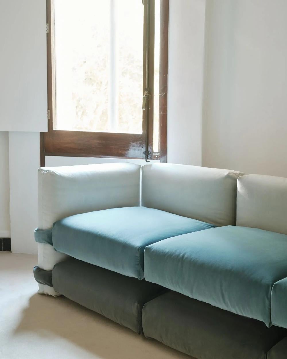 Canapé Pillow Barcelona en velours par Muller Van Severen - Deux sections modulaires en vente 1