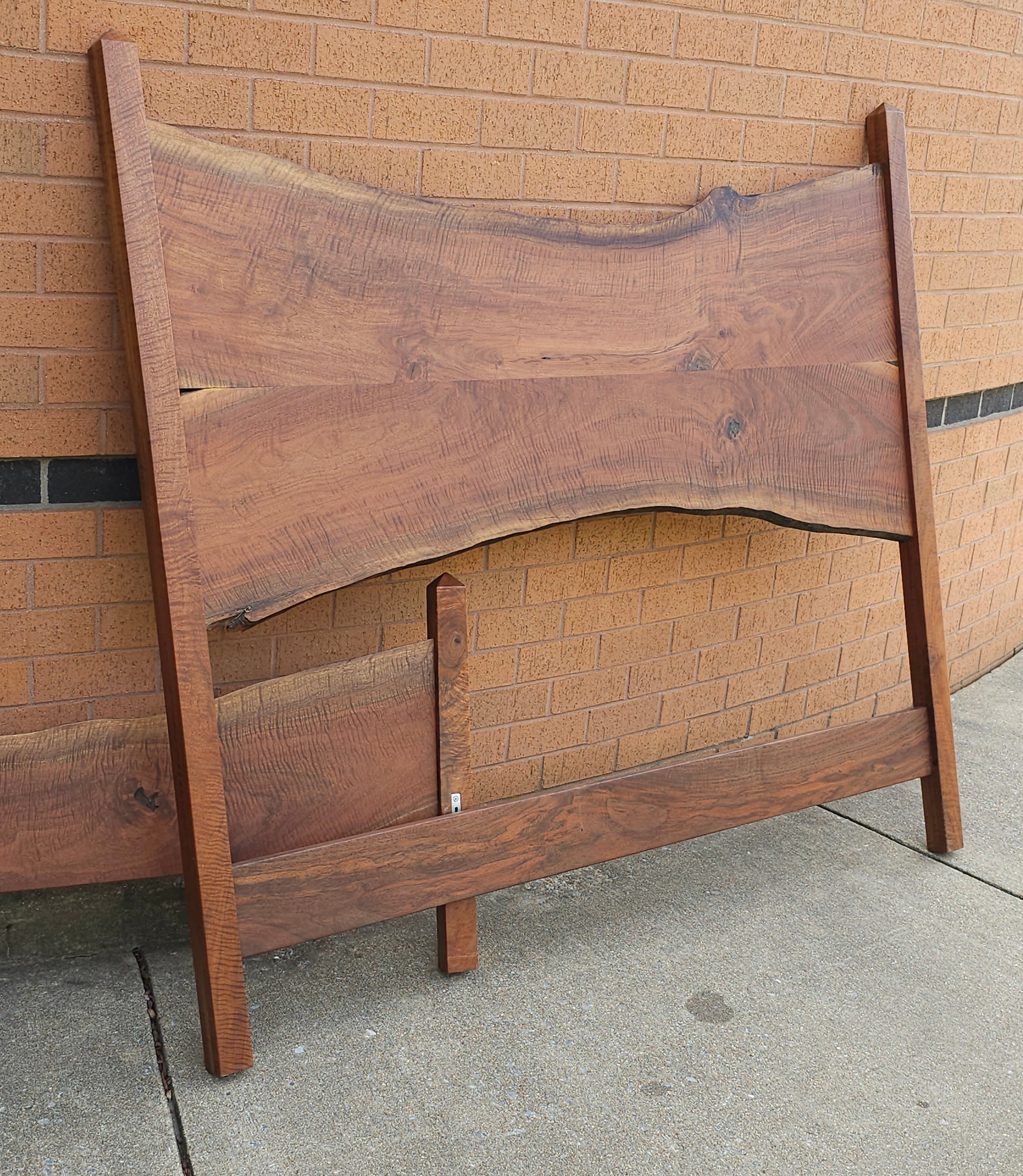 BDDW Style Live-Edge Handcrafted Claro Walnut Slab Queen Bed For Sale 5