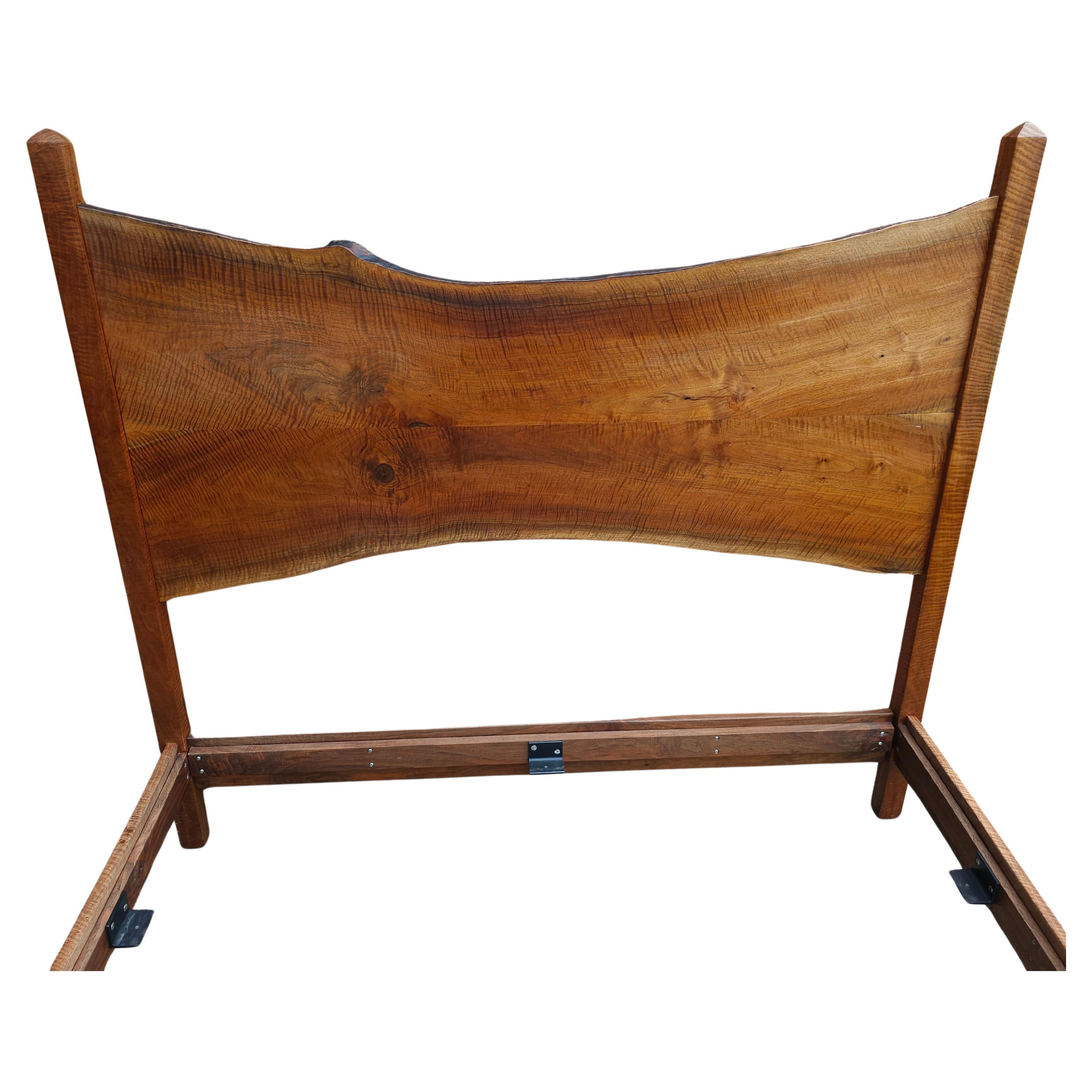 Contemporary BDDW Style Live-Edge Handcrafted Claro Walnut Slab Queen Bed For Sale