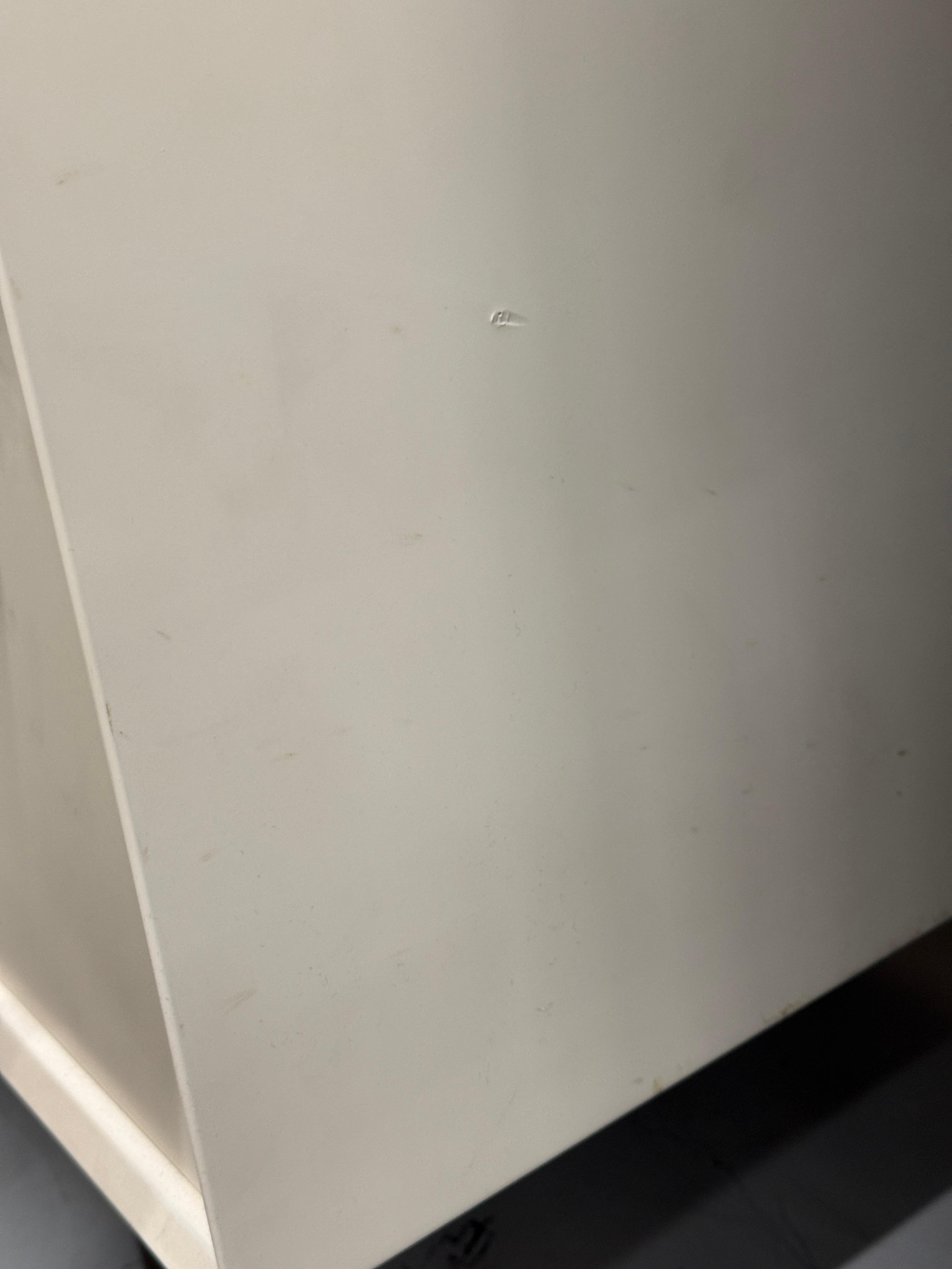 BDDW Lake Credenza White Lacquer Ebonized Hardware Walnut Interiors in vendita 13