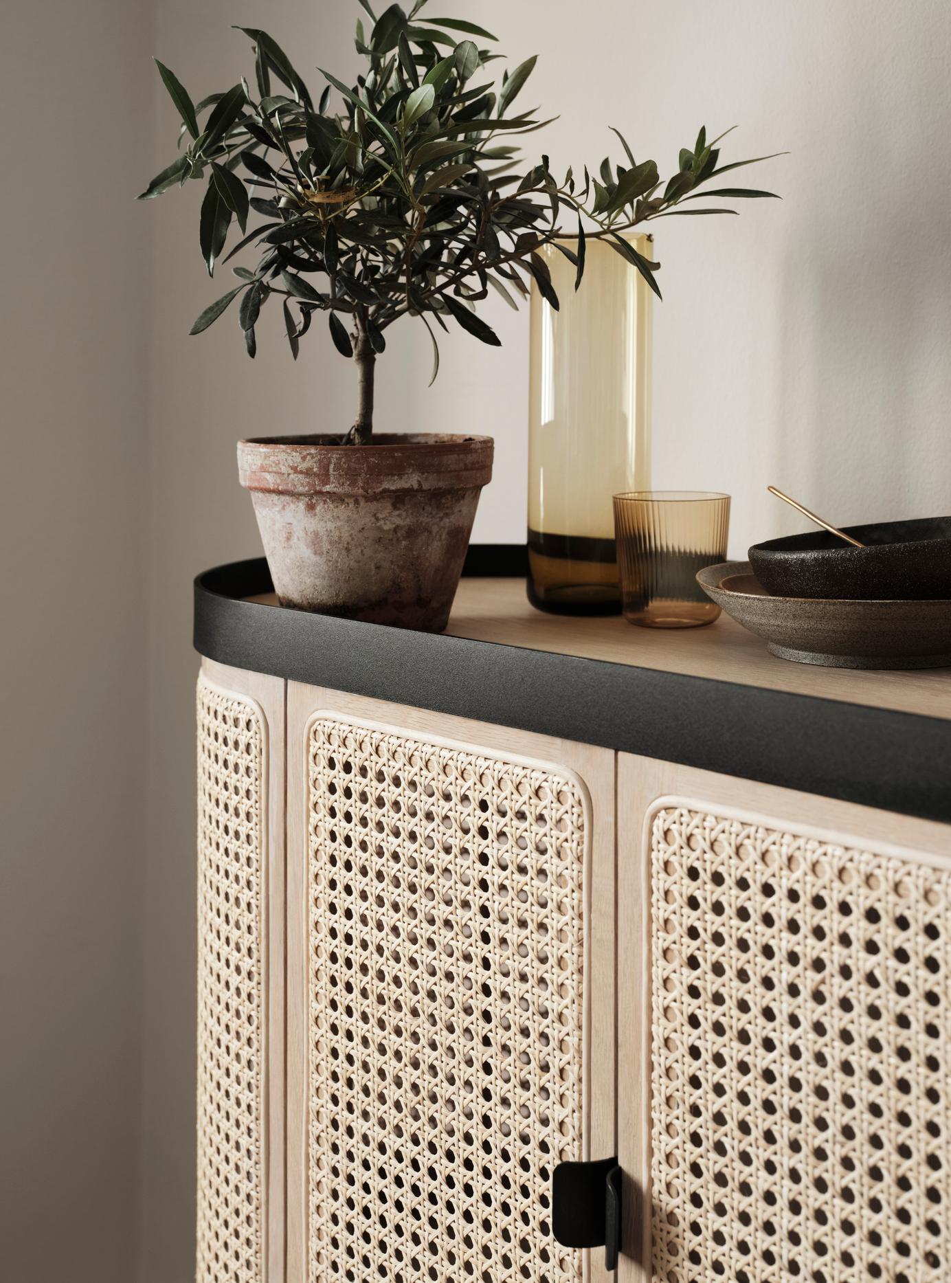 Be My Guest Barschrank von Warm Nordic im Angebot 4