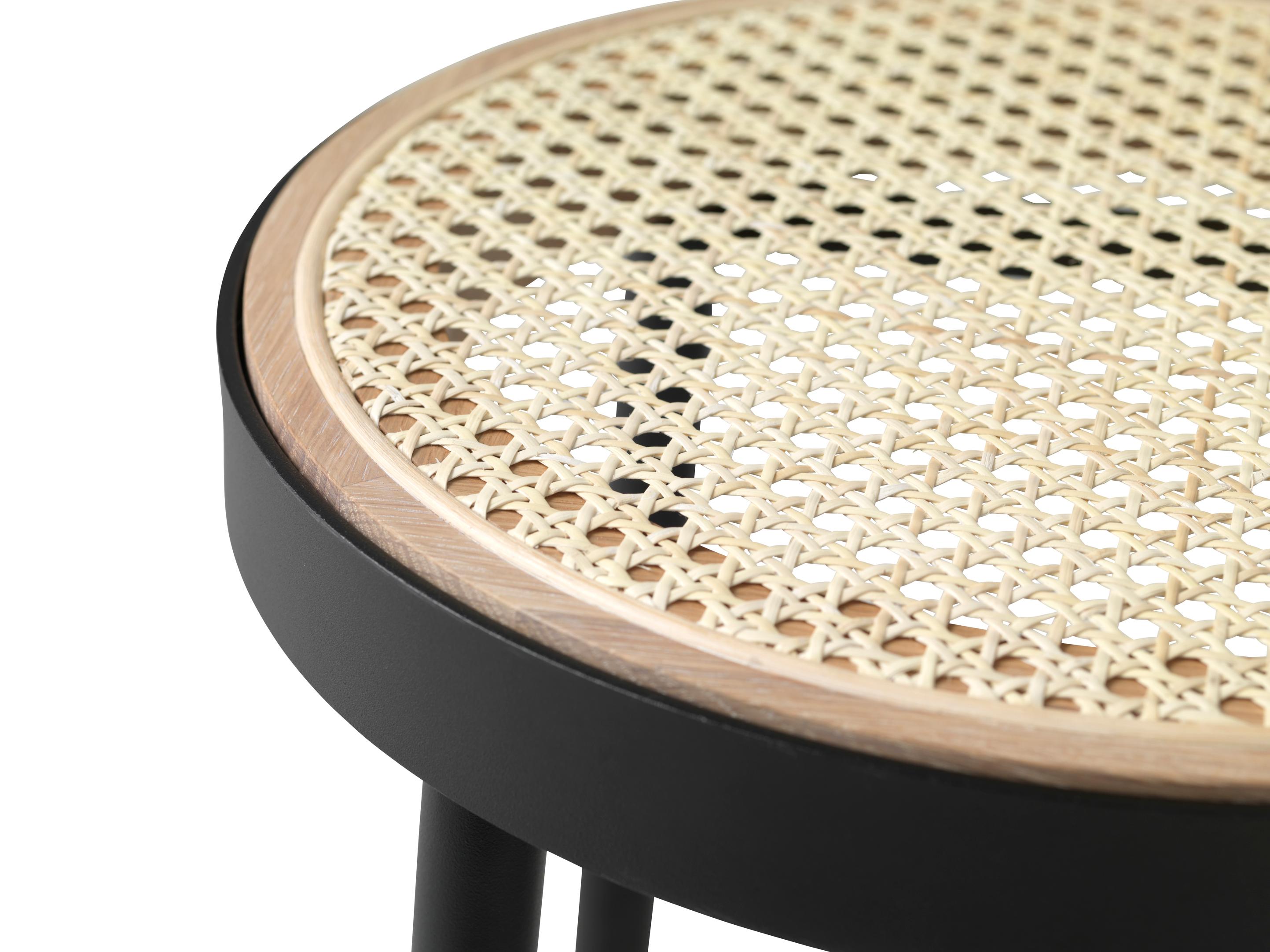 An elegant, Classic bar stool with a wicker seat and simple metal frame. With its French rattan and oak seat and simple black metal legs, this unique bar stool will look great at any bar. Together with the idiom, the choice of materials creates a