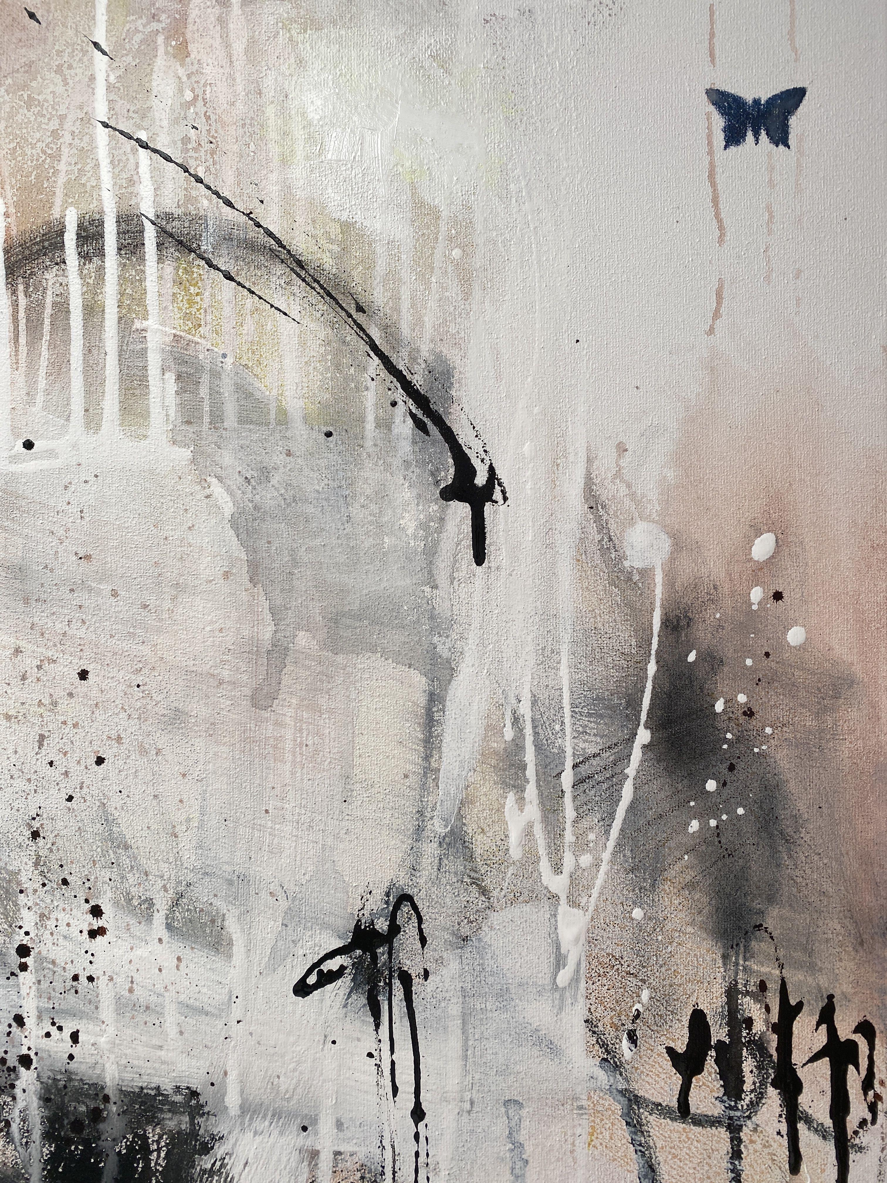 Farfalla n.2, Pittura, Acrilico su tela - Abstract Painting Beige di Bea Garding Schubert