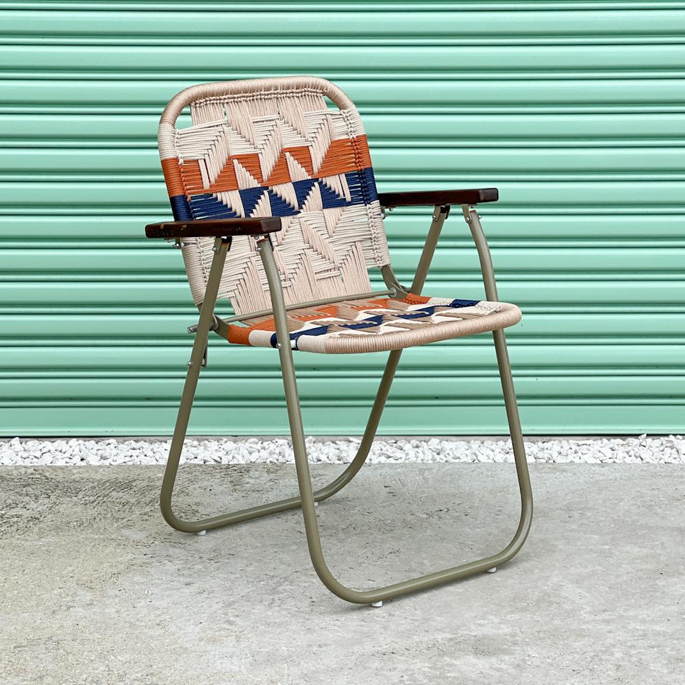 - Trama 10 - main color: champagne - secondary colors: sand, ocher, navy
structure color: outono

beach chair, country chair, garden chair, lawn chair, camping chair, folding chair, stylish chair, funky chair

DENGÔ -
A handmade work, which takes