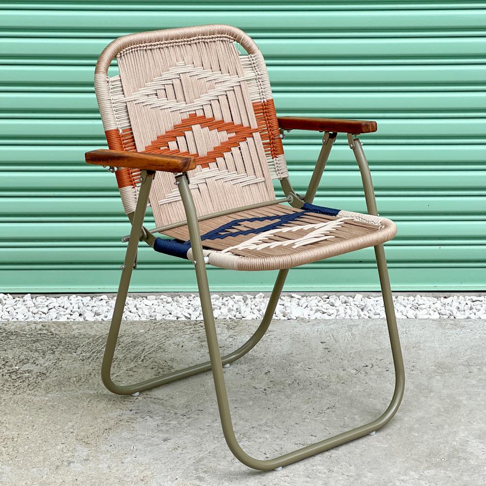 - Trama 3 - main color: champagne - secondary colors: sand, ocher, navy
structure color: outono

beach chair, country chair, garden chair, lawn chair, camping chair, folding chair, stylish chair, funky chair

DENGÔ -
A handmade work, which takes all