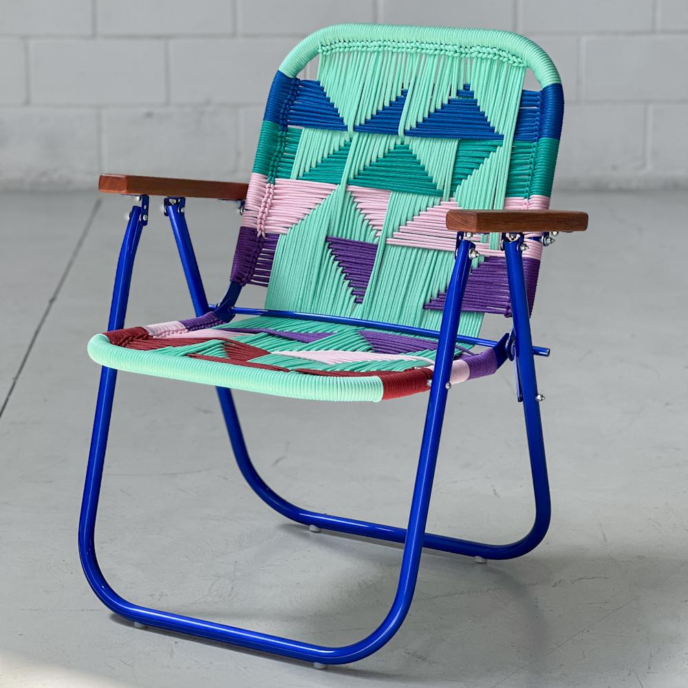 - Trama Orla - main color: baby green - secondary colors: cobalt, aquamarine, baby pink, grape, carmin. 
structure color: azul estrelar.

beach chair, country chair, garden chair, lawn chair, camping chair, folding chair, stylish chair, funky