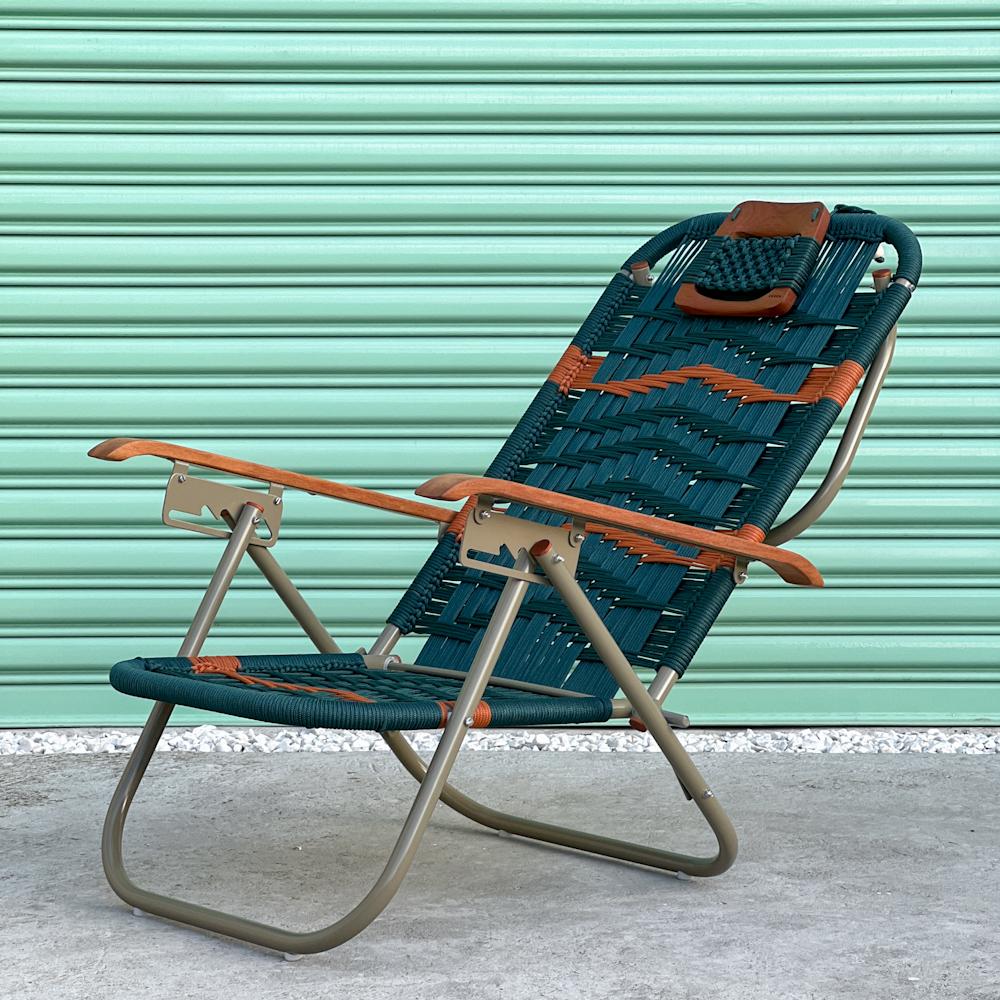 Brazilian Beach chaise chair Japú Trama 6 - Outdoor area Garden and Lawn - Dengô Brasil For Sale