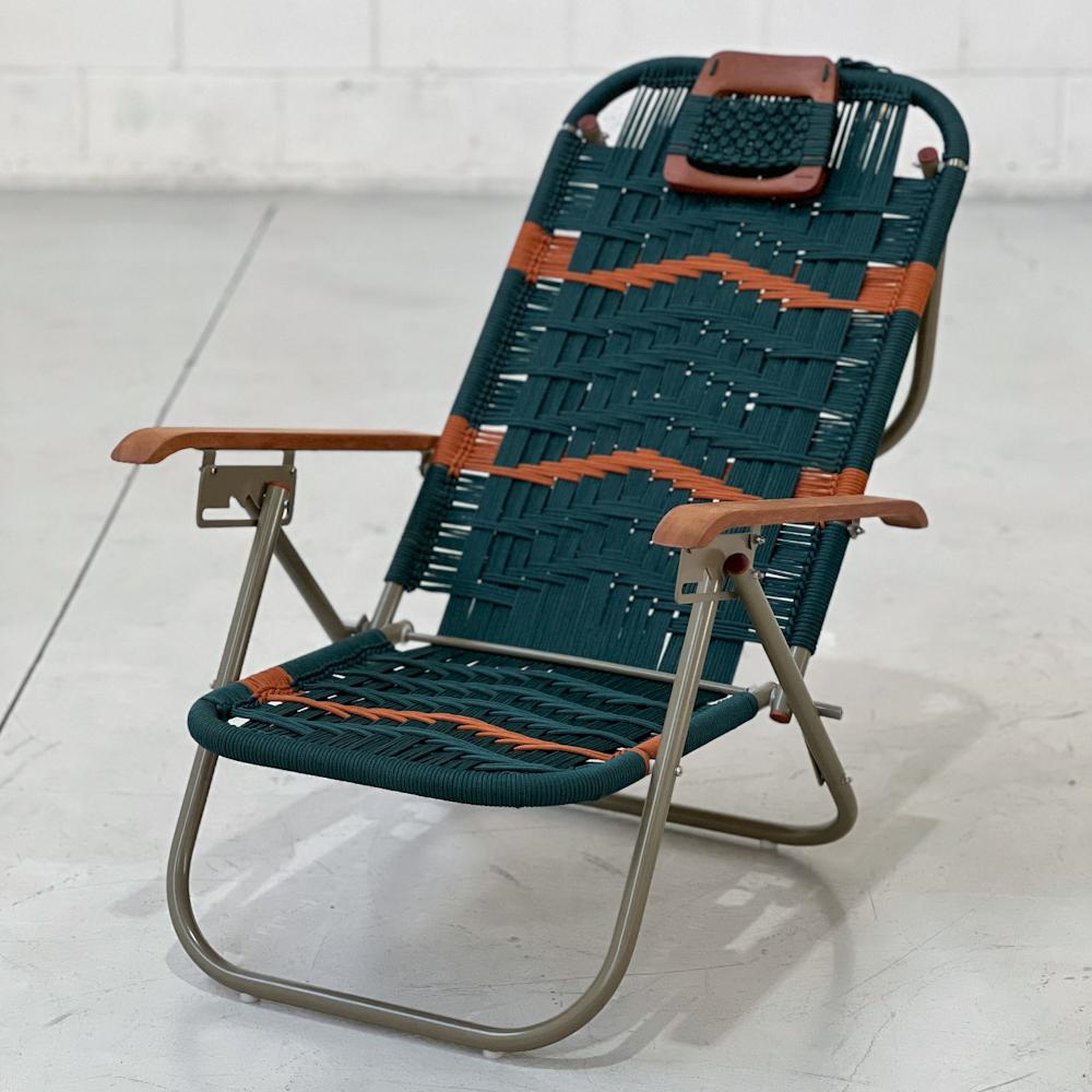 Beaded Beach chaise chair Japú Trama 6 - Outdoor area Garden and Lawn - Dengô Brasil For Sale