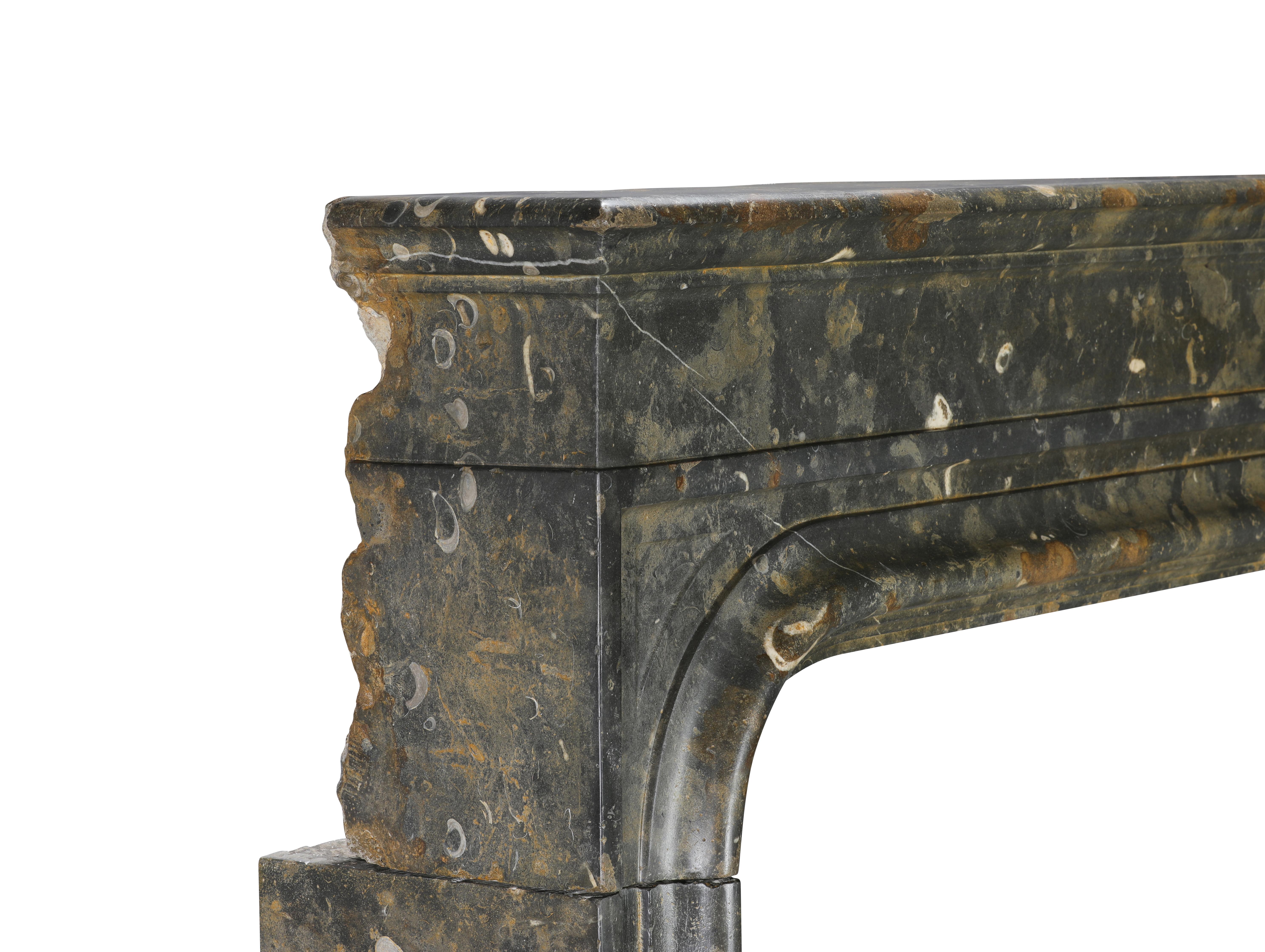 Beach House Fireplace With Shells - Early 17th‑C. - French Excellence For Sale 6