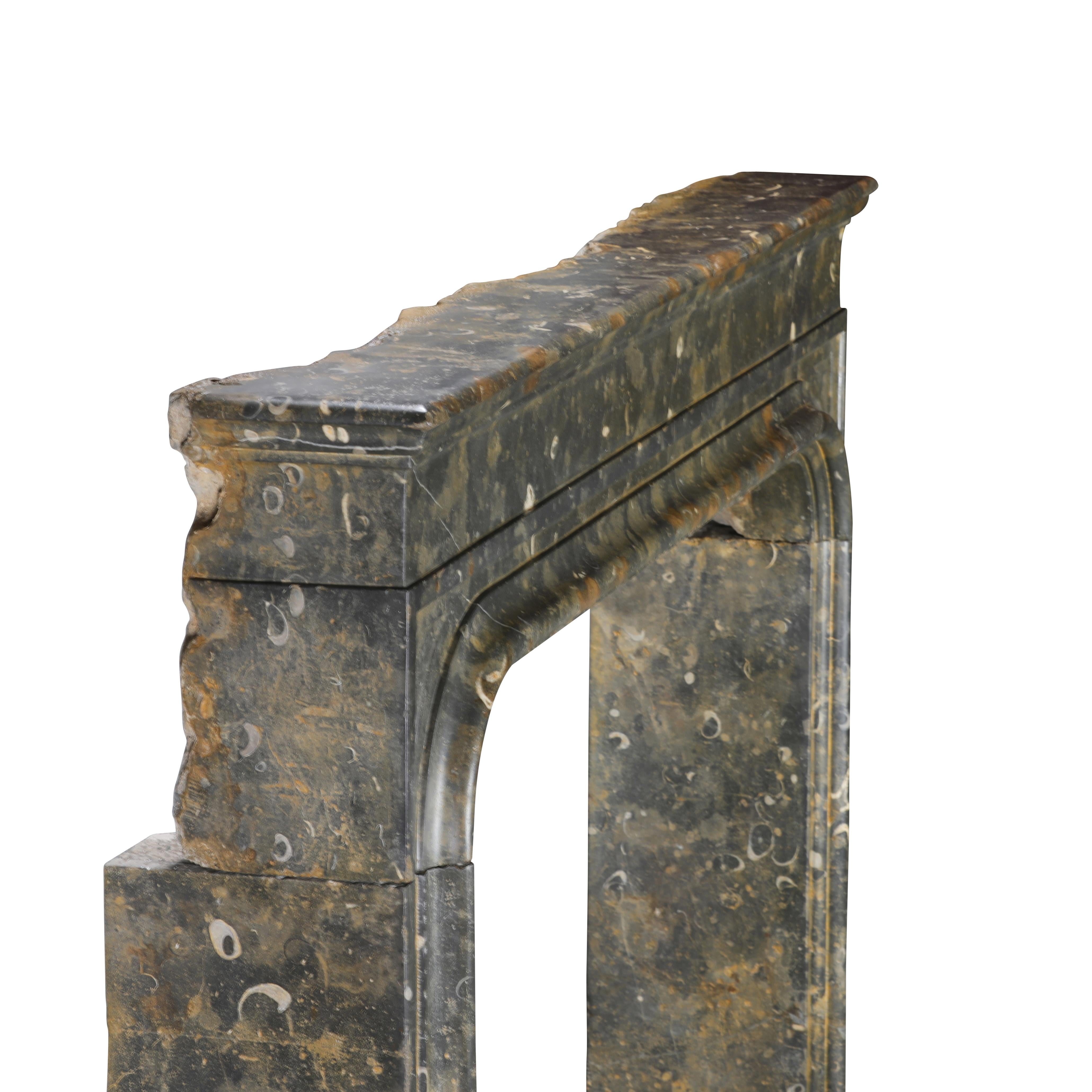 Beach House Fireplace With Shells - Early 17th‑C. - French Excellence For Sale 3