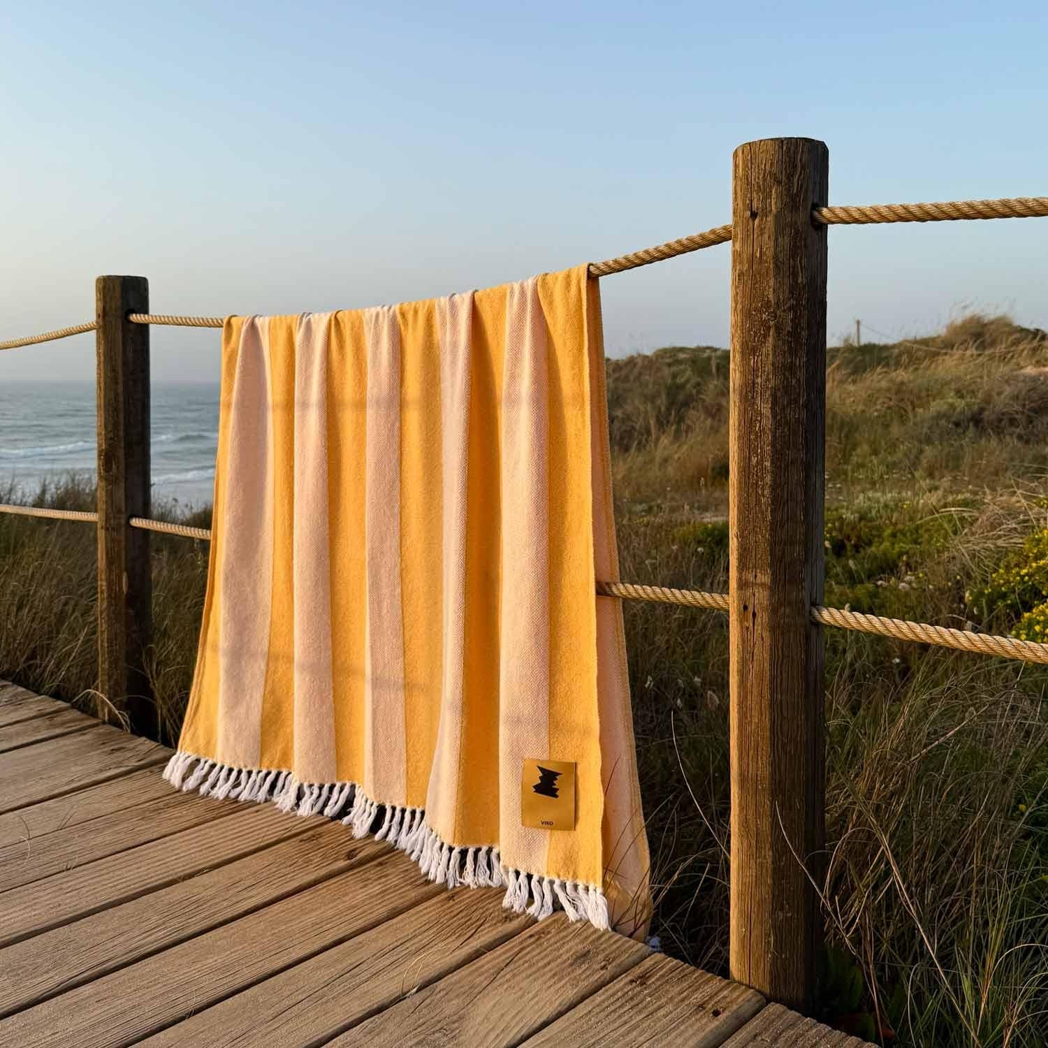 Beach Towel 0402 Regular Size im Zustand „Neu“ im Angebot in New York, NY