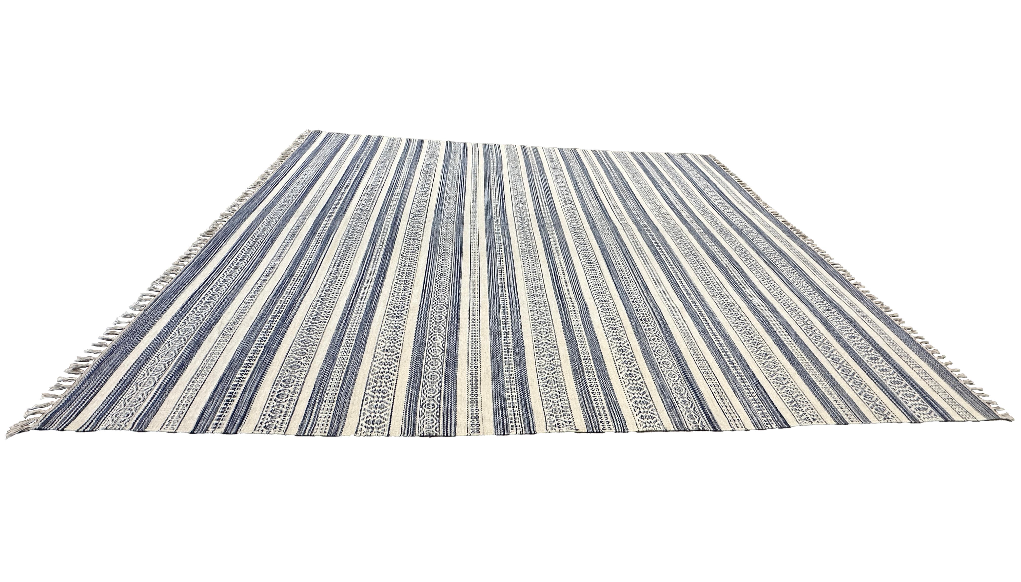 Rug & Kilim 8x10 Beachy blu e bianco in vendita 1