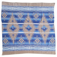 Couverture en forme de beacon avec motif Navajo