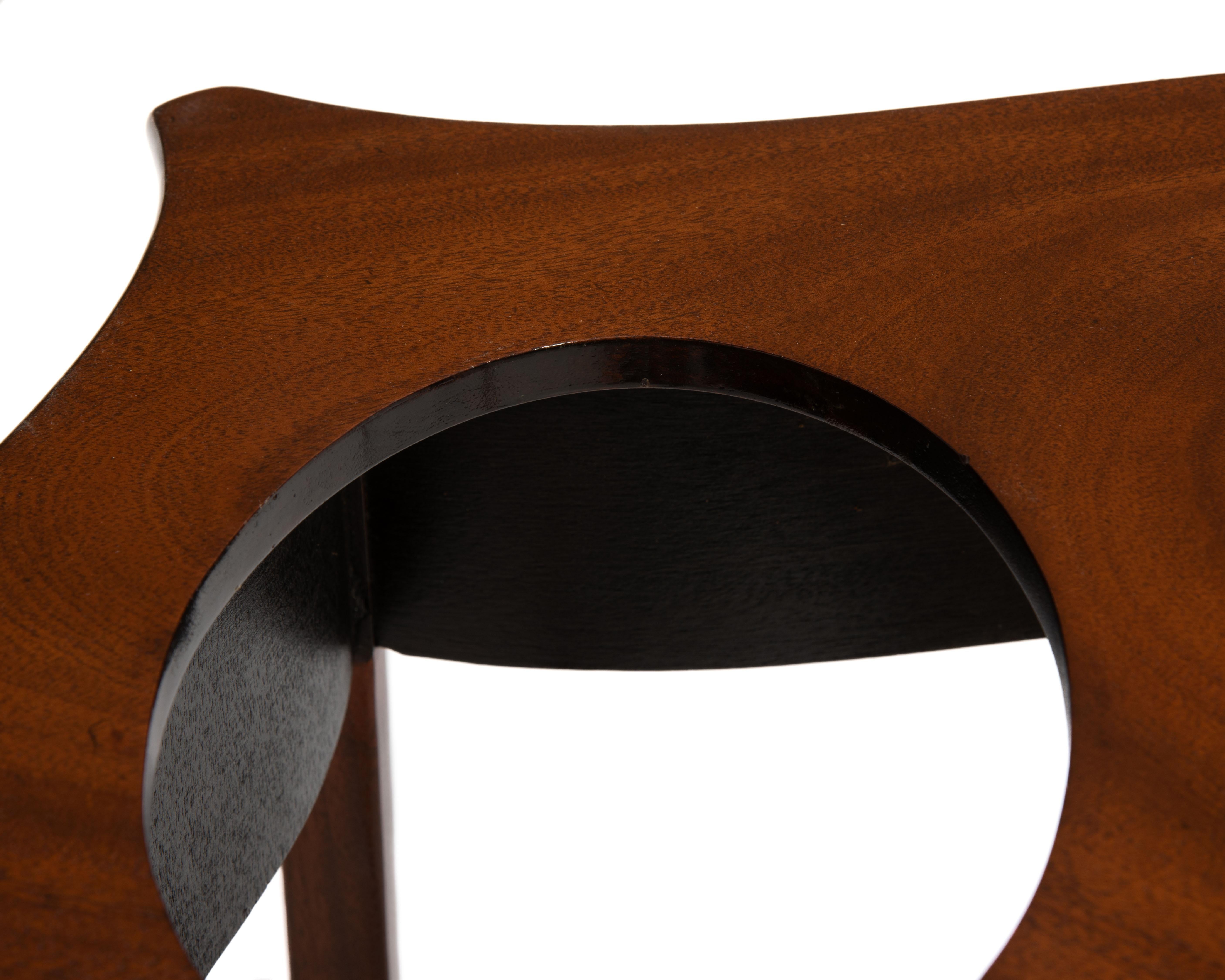 Beacon Hill Collection Federal Reproduction Mahagoni-Pflanzgefäßtisch aus der Federal Reproduction im Angebot 2