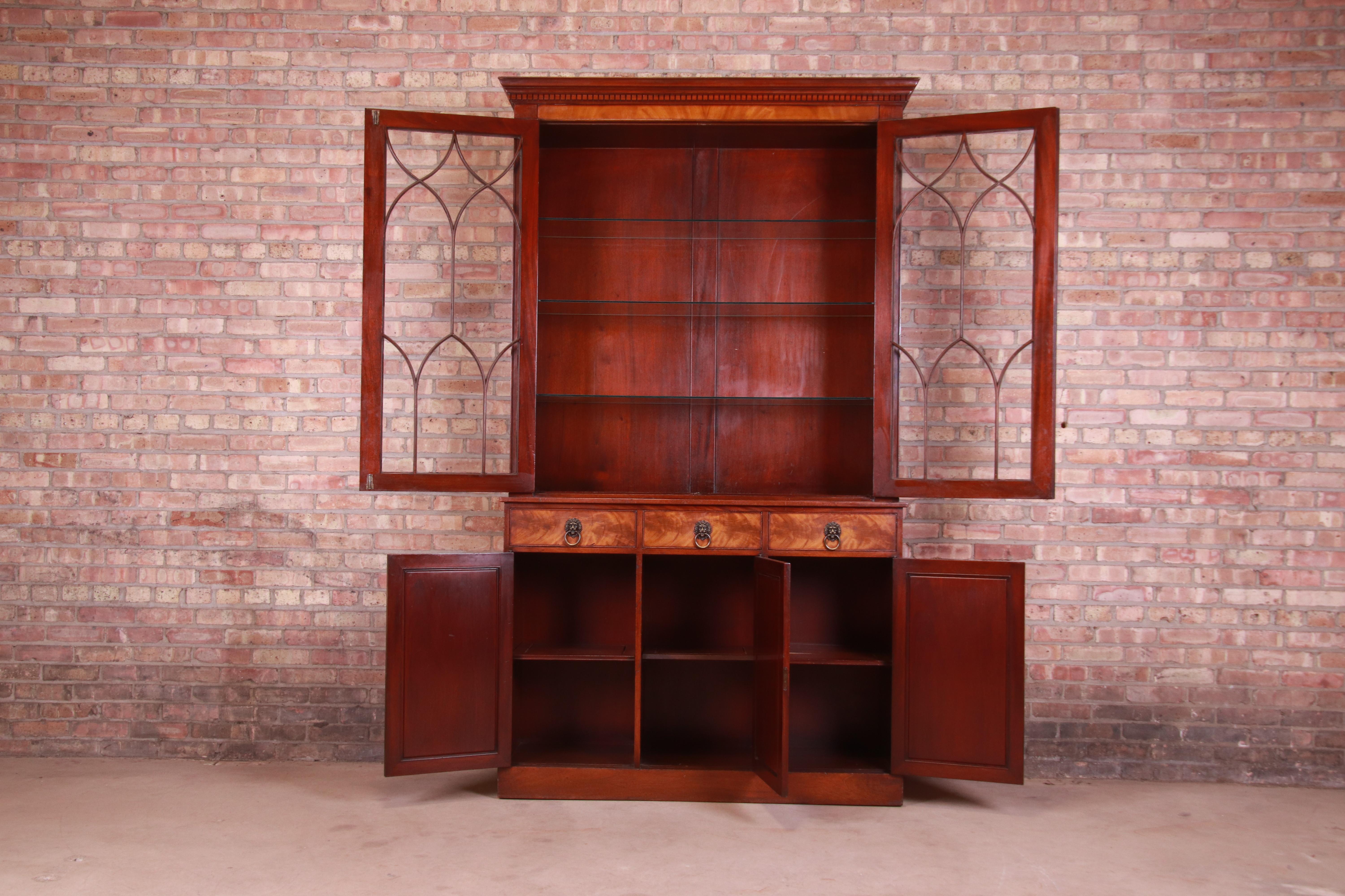 Brass Beacon Hill Collection Georgian Flame Mahogany Breakfront Bookcase Cabinet