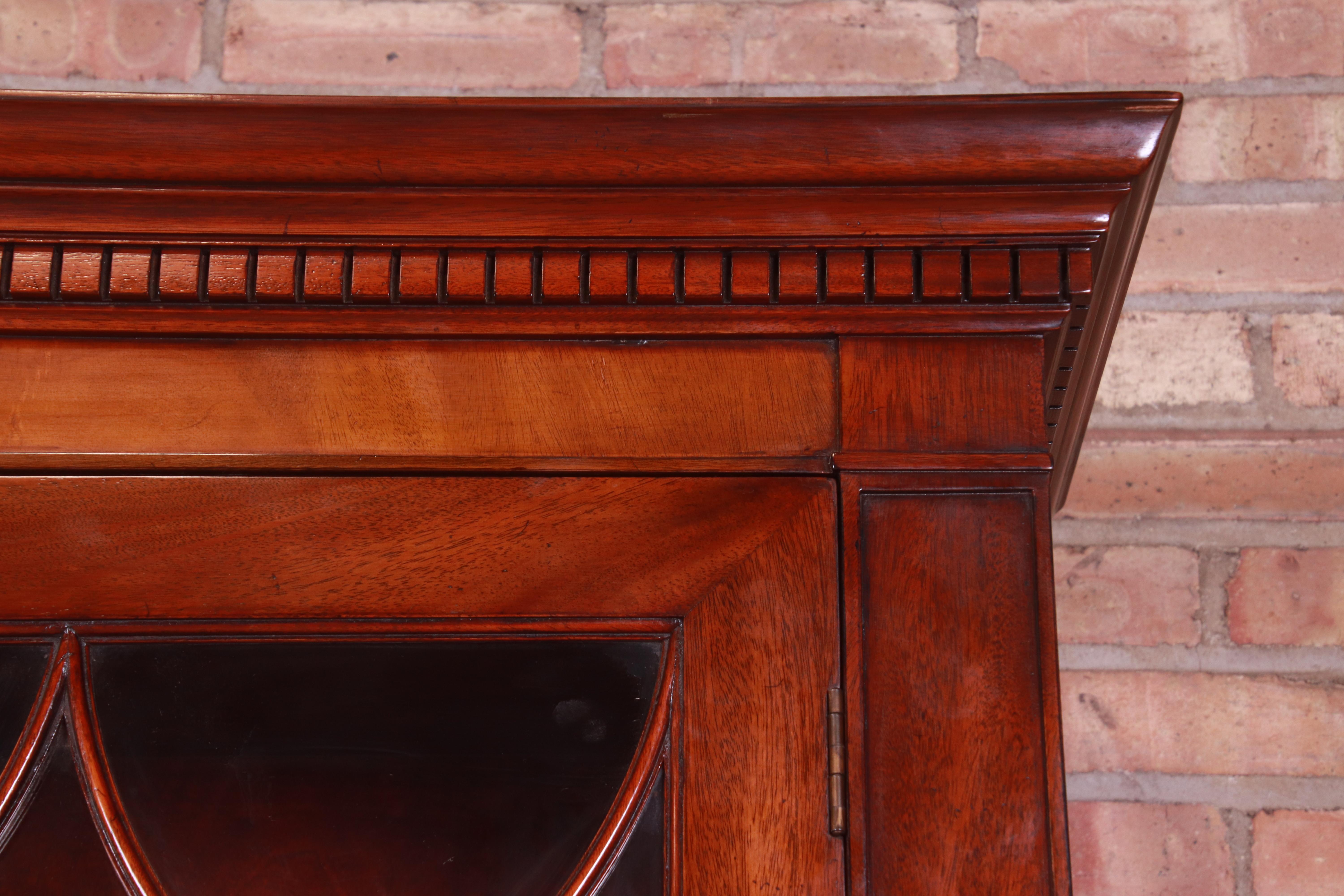 Beacon Hill Collection Georgian Flame Mahogany Breakfront Bookcase Cabinet 2