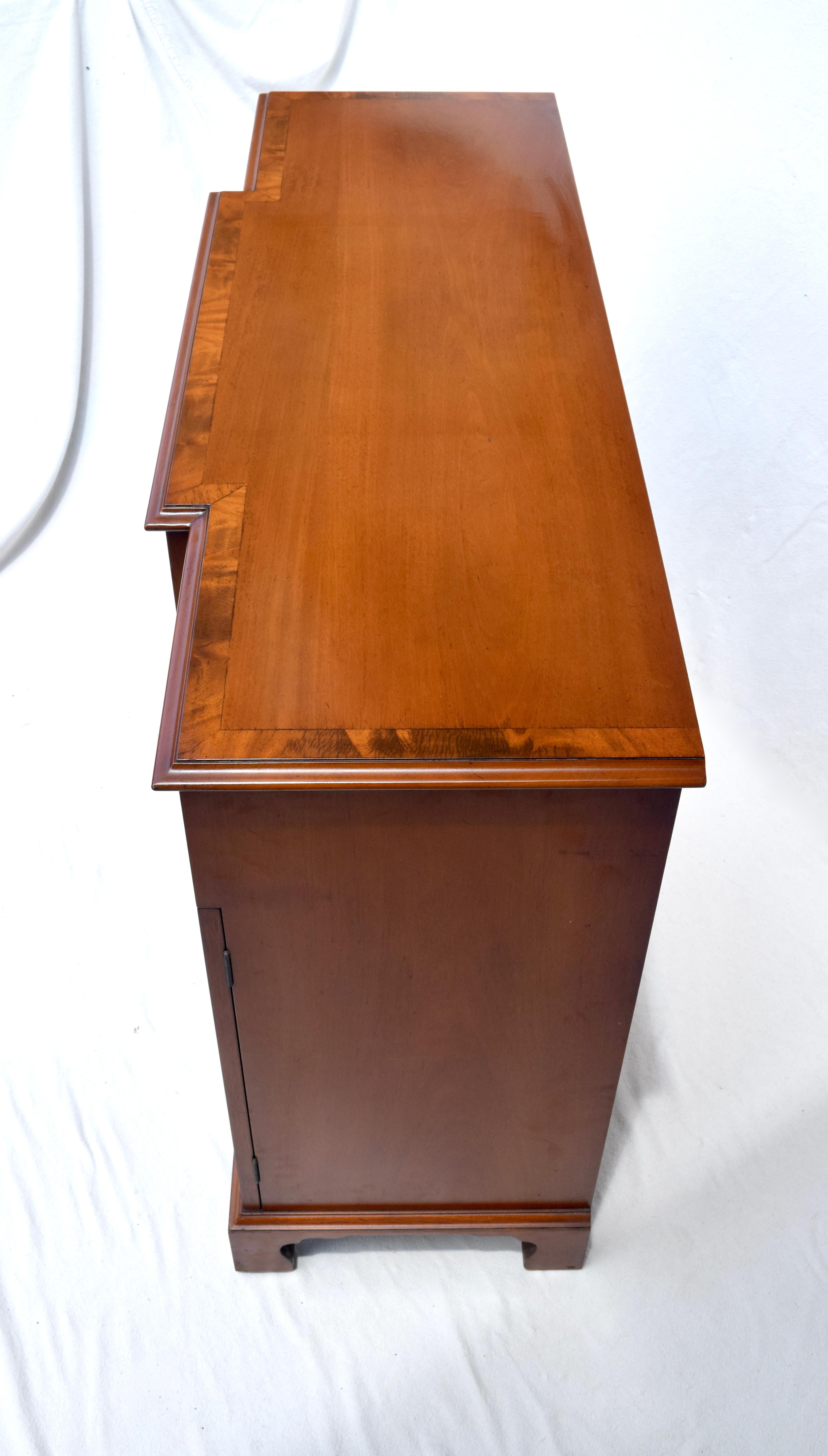 Mid-20th Century Beacon Hill Flame Mahogany Sideboard Credenza