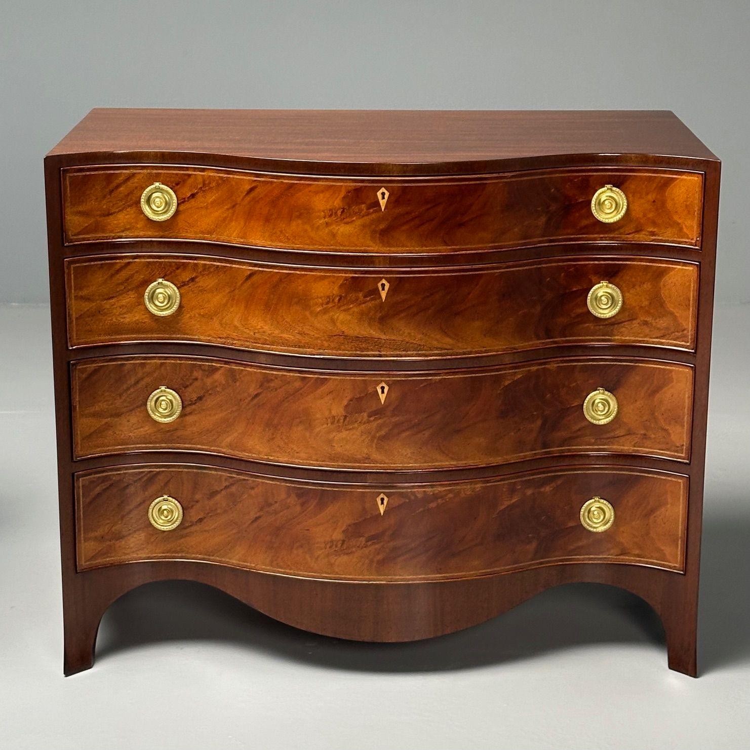 Beacon Hill, georgianische Serpentinenkommoden, Mahagoni, Flammenholz, Messing, 1960er Jahre (amerikanisch) im Angebot