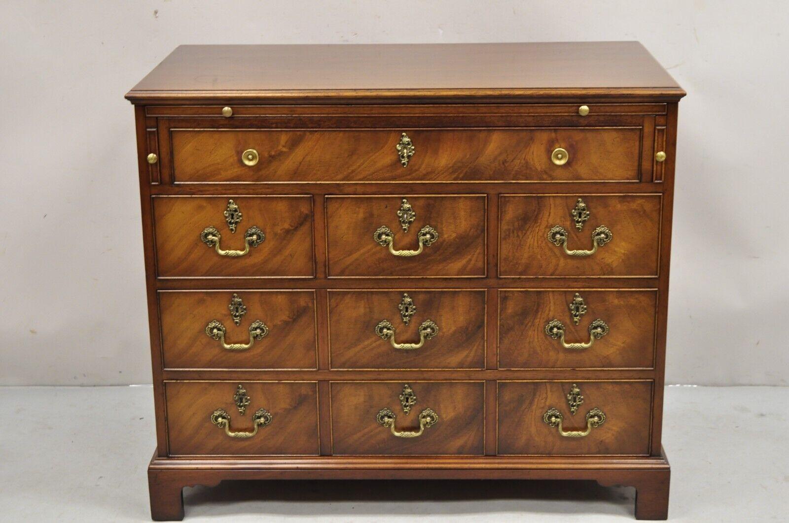 Beacon Hill Georgian Style Mahogany Commode Bachelor Chest of Drawers Server For Sale 8