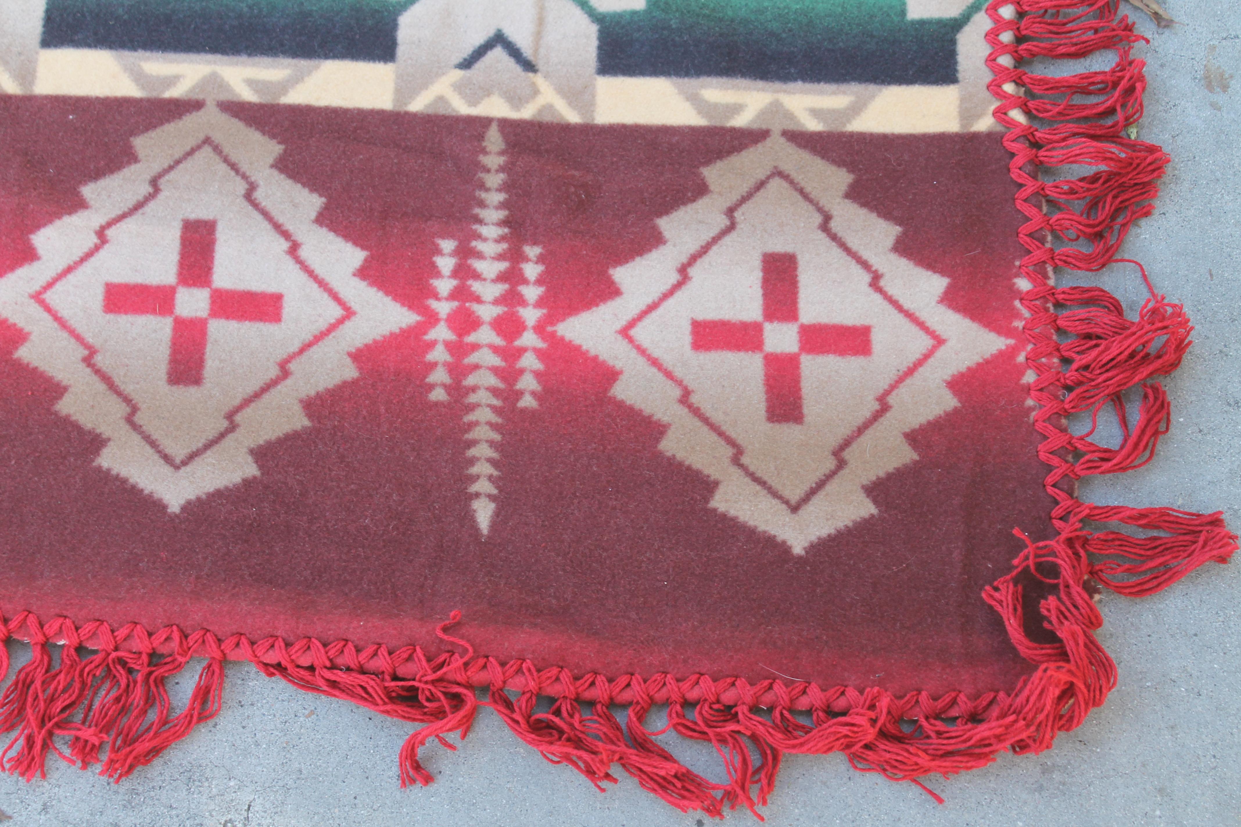 Beacon Indian Design Camp Blanket In Good Condition For Sale In Los Angeles, CA