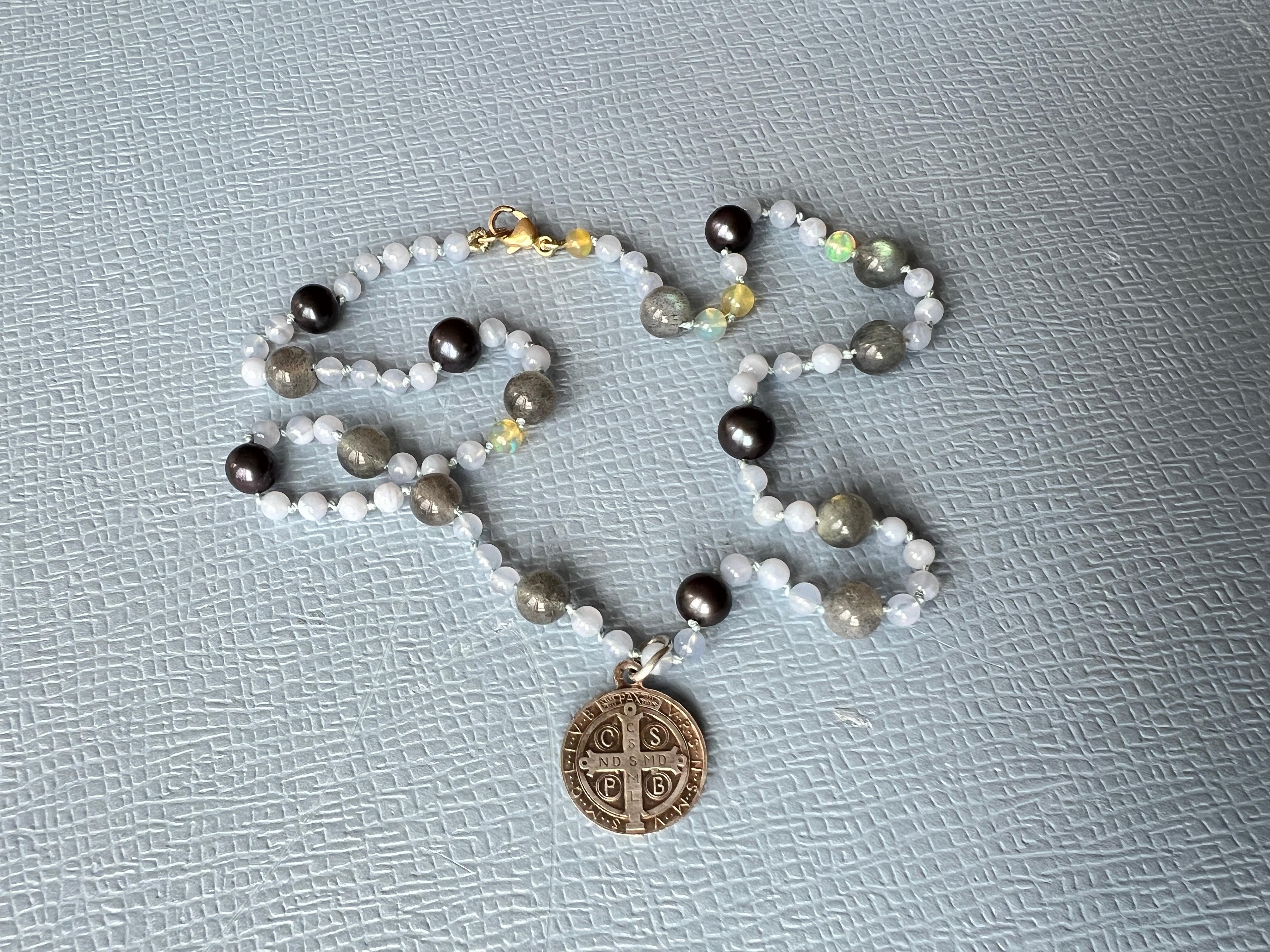 Egyptian Opal Labradorite Beaded Choker Necklace Vintage Medal In New Condition In Los Angeles, CA