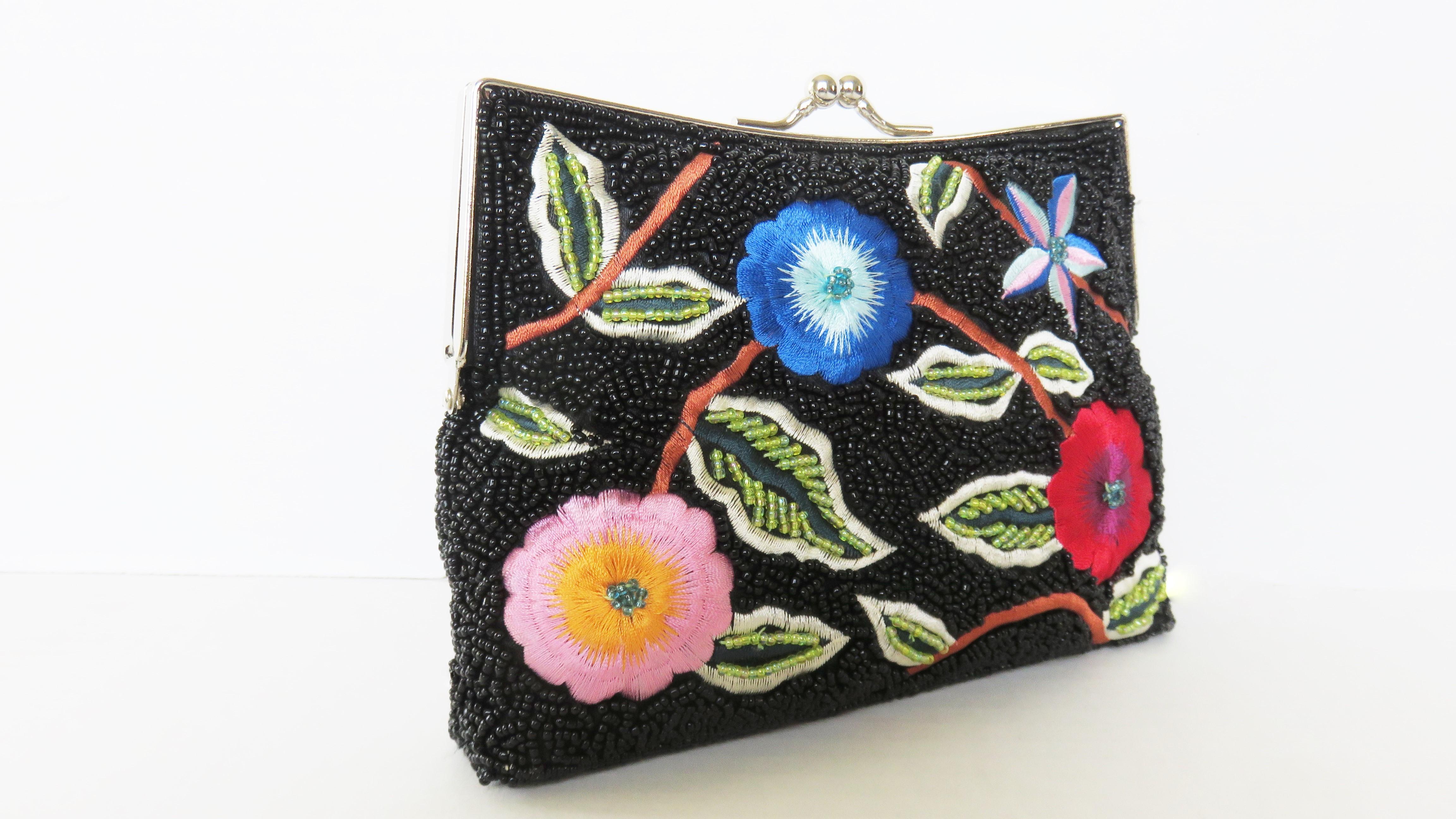 Women's Beaded and Embroidery Clutch with Optional Chain Shoulder Strap 1980s For Sale