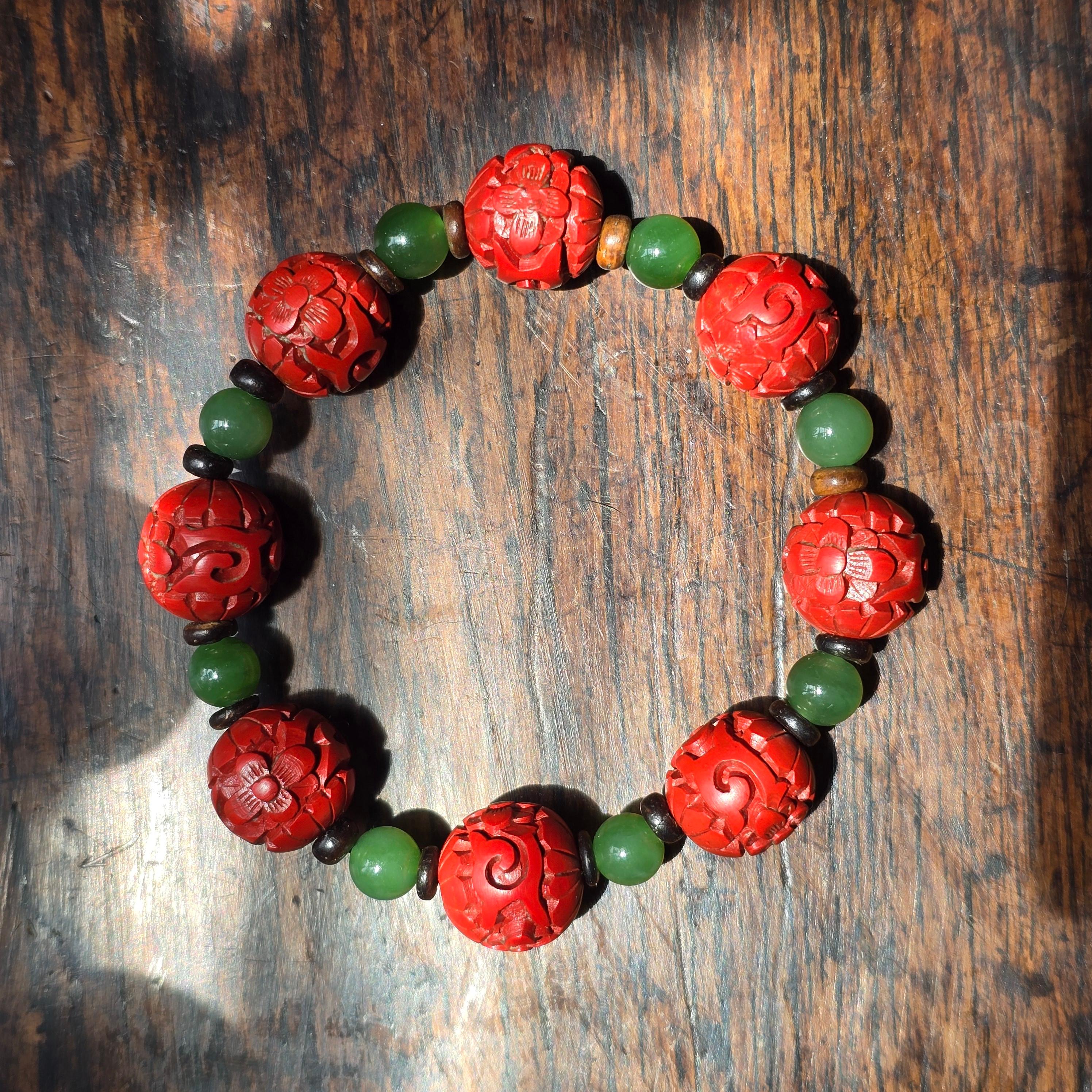 Antique Cinnabar, Nephrite Jade, & Rare Agarwood Stretch Bracelet For Sale 1