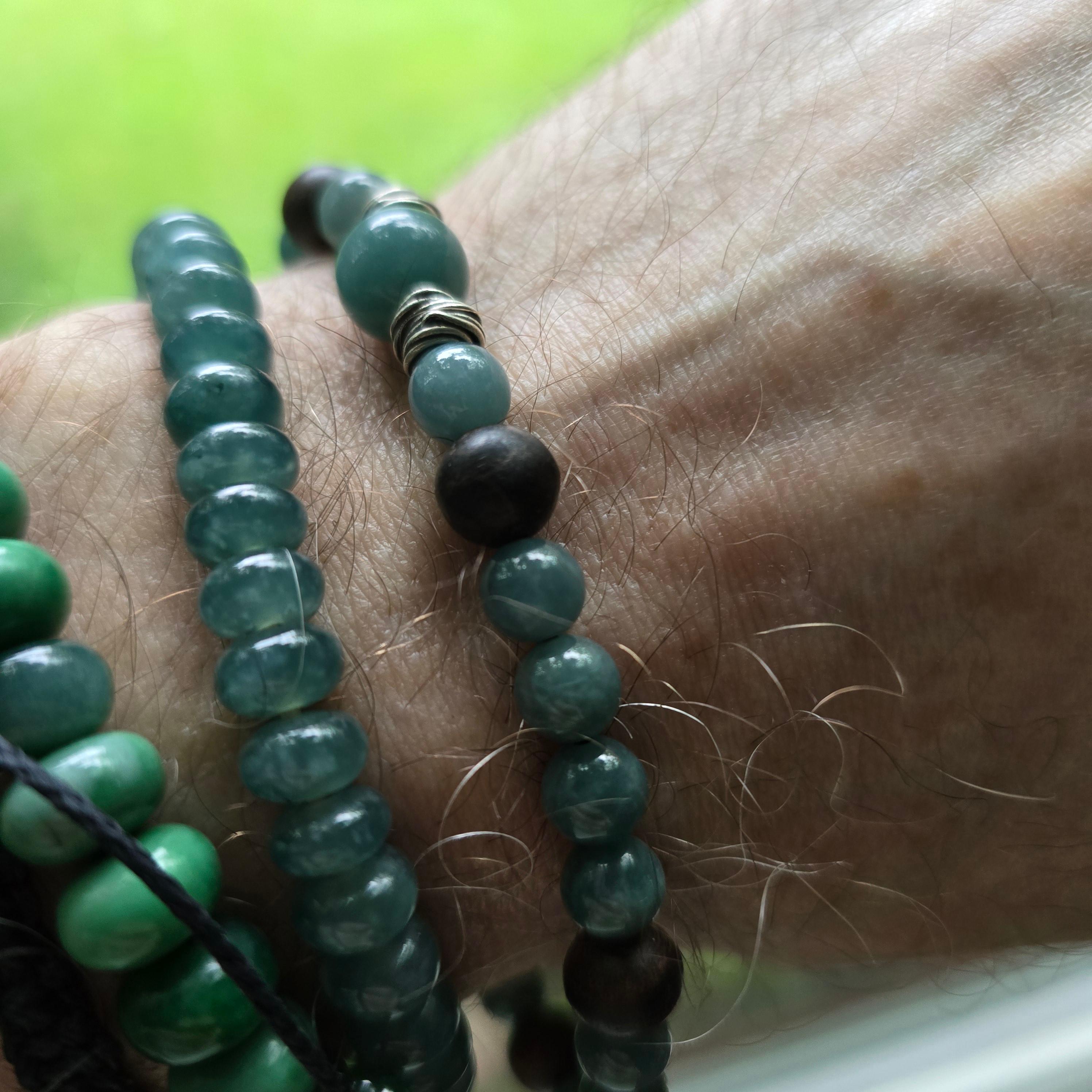 Jade Bracelet, Stretch, Guatemala Jadeite, Silver, and Agarwood For Sale 3