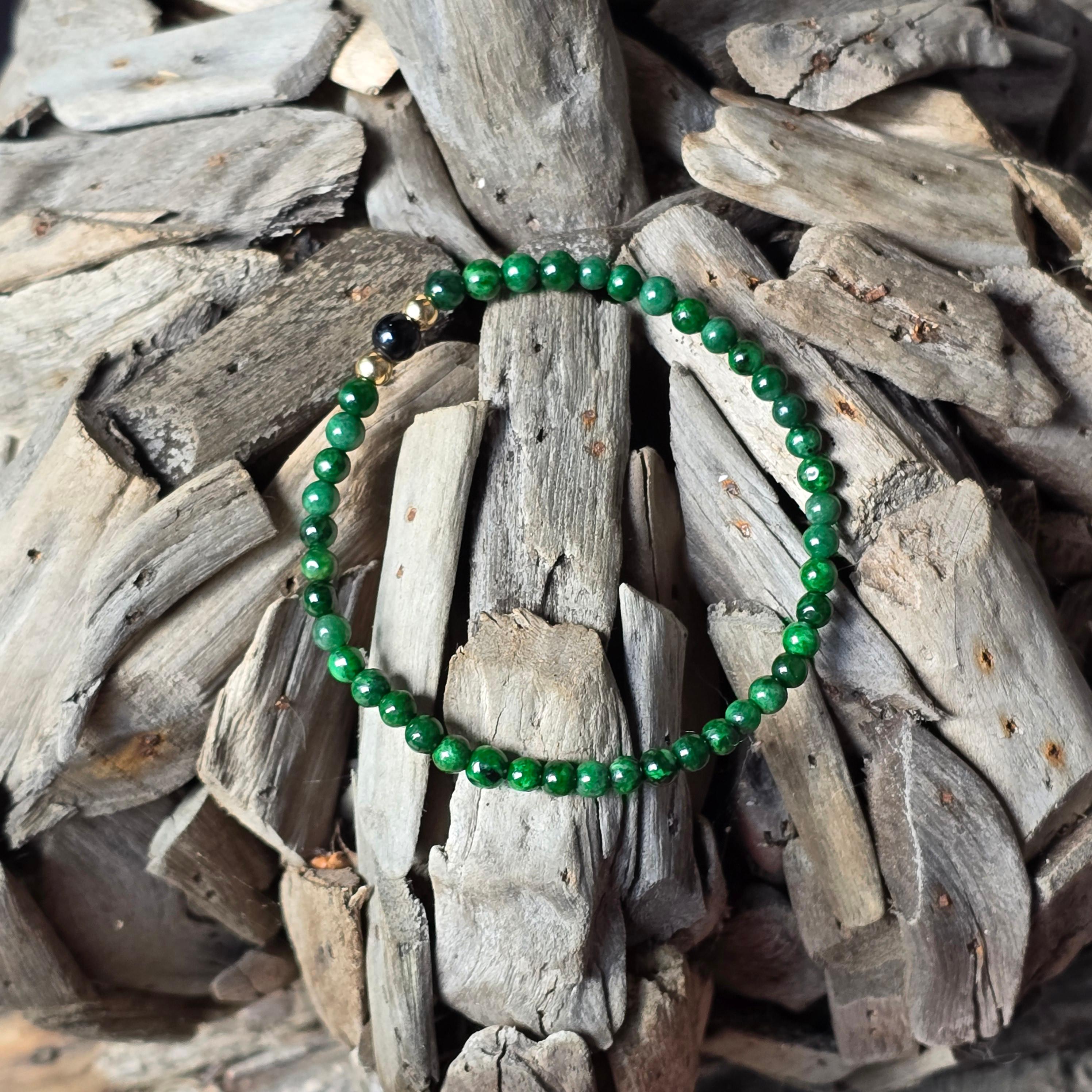 Jadeite Jade Bracelet Emerald Green, Stretch, Certified, 8 Inches For Sale 4