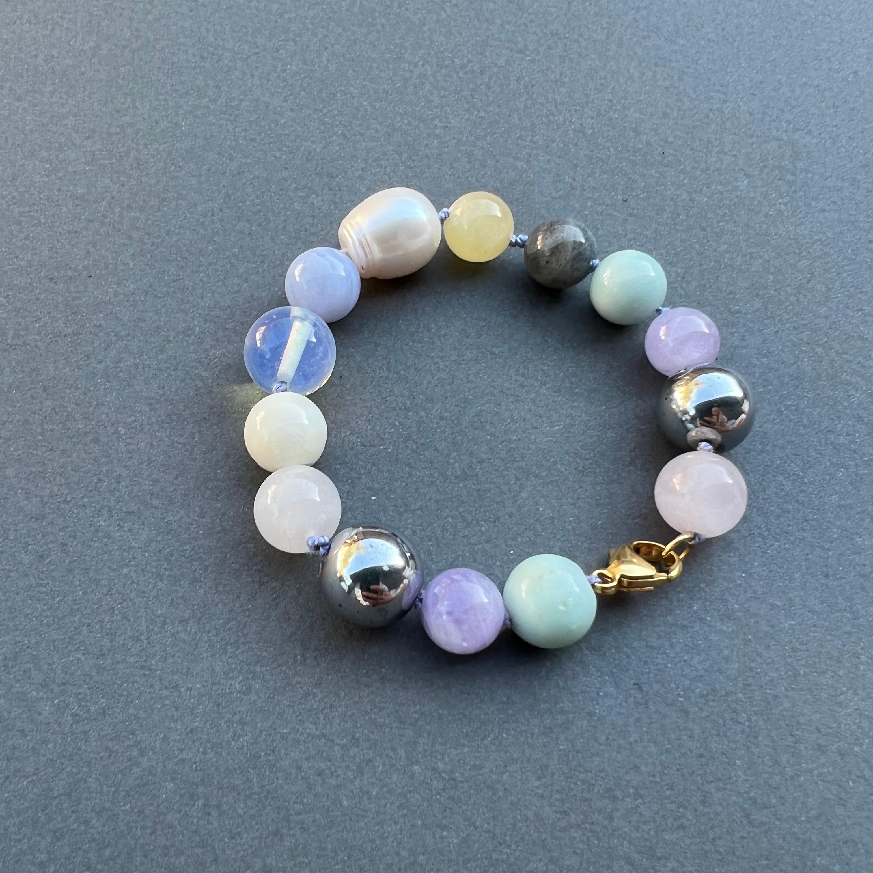 pastel color bead bracelet